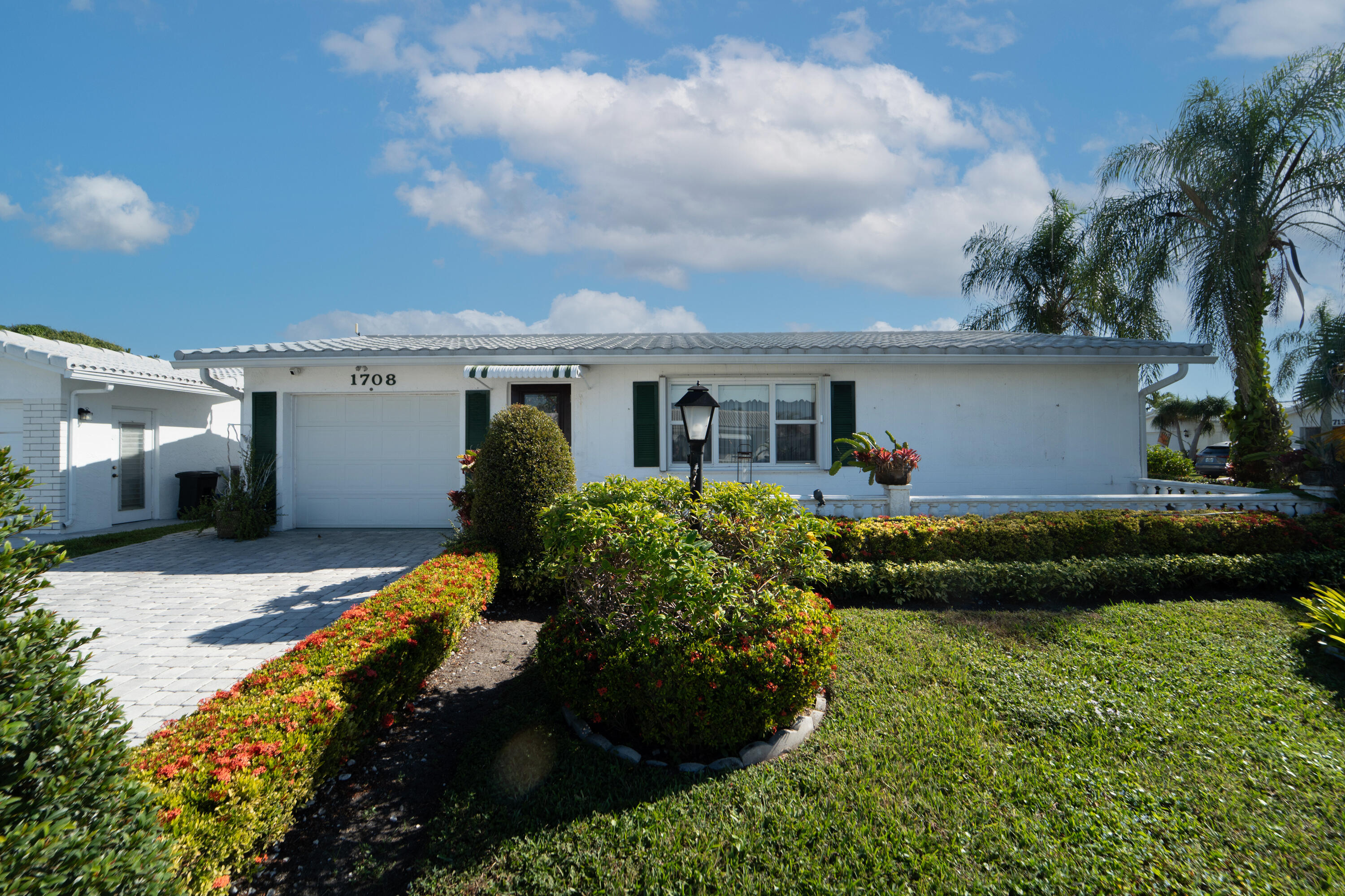 Foto de propiedad en 1708 SW 21st Street SW, Boynton Beach, FL 33426 Boynton Beach con MLS# 