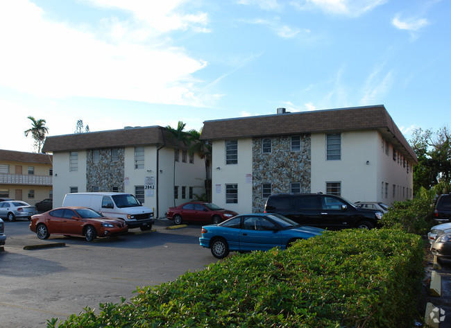 Alquilada 2842 Fillmore Street 17, Hollywood, FL 33020, Hollywood, FL 33020