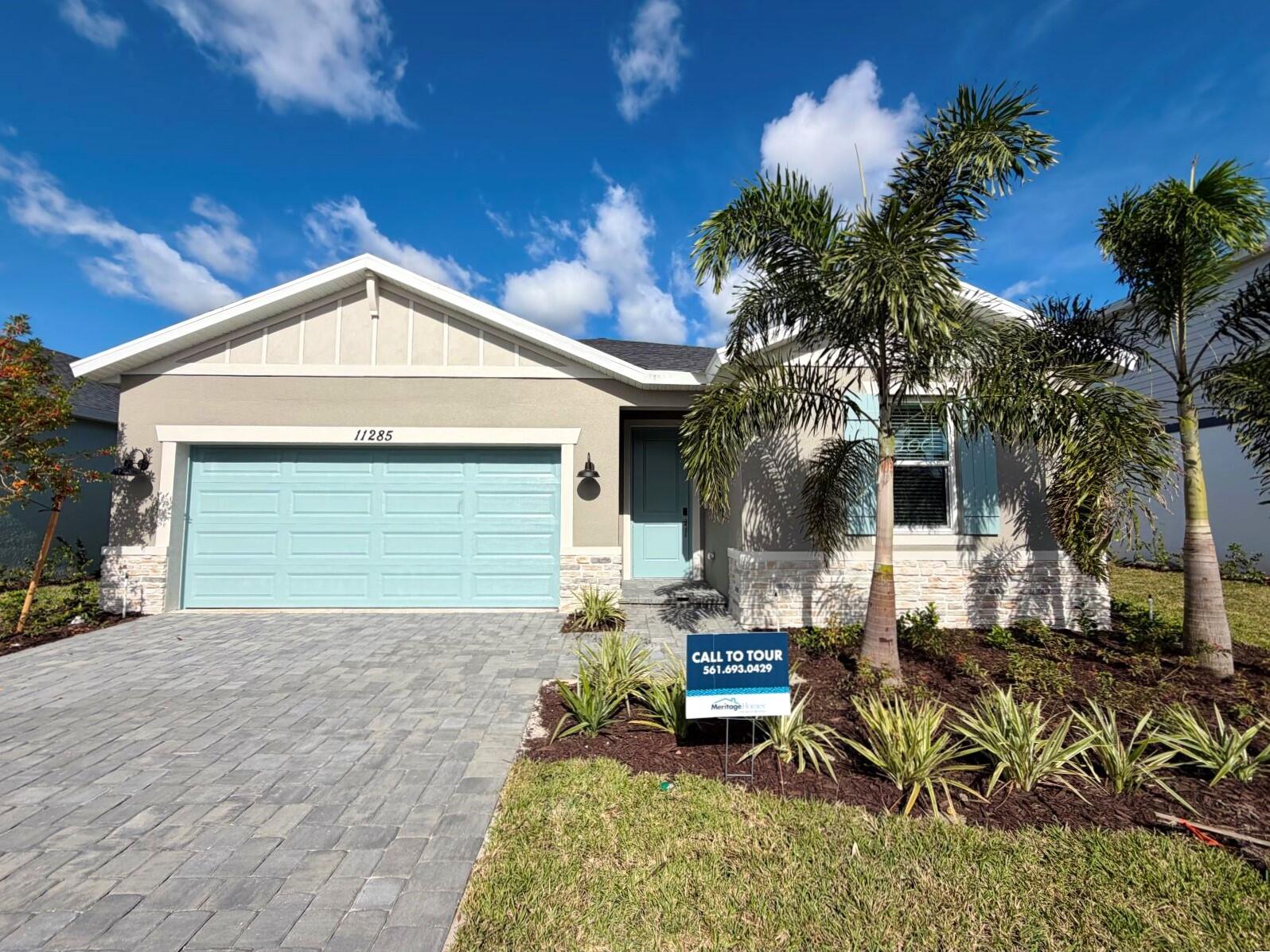 Foto de propiedad en 11285 NW Blockbird Drive, Port St. Lucie, FL 34987 Port St. Lucie con MLS# 