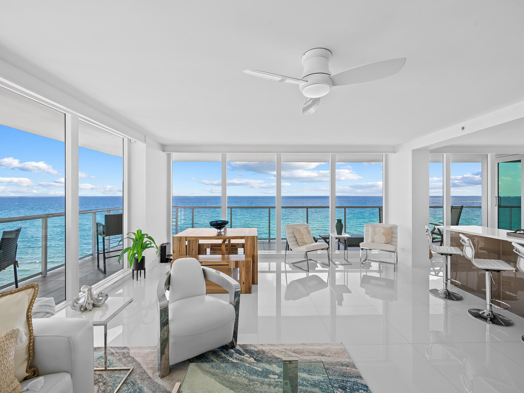 Foto de propiedad en 3505 S Ocean Boulevard 10n, Highland Beach, FL 33487 Highland Beach con MLS# 