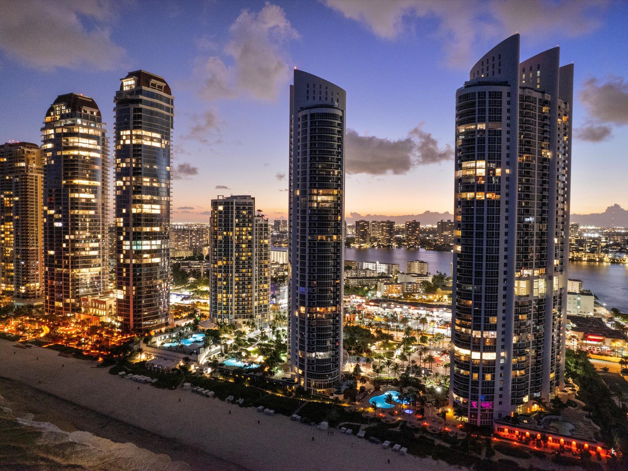 Foto de propiedad en 18101 Collins Avenue 401, Sunny Isles Beach, FL 33160 Sunny Isles Beach con MLS# 