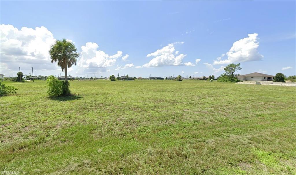 Foto de propiedad en 4106 NW 39th Street, Cape Coral, FL 33993 Cape Coral con MLS# 