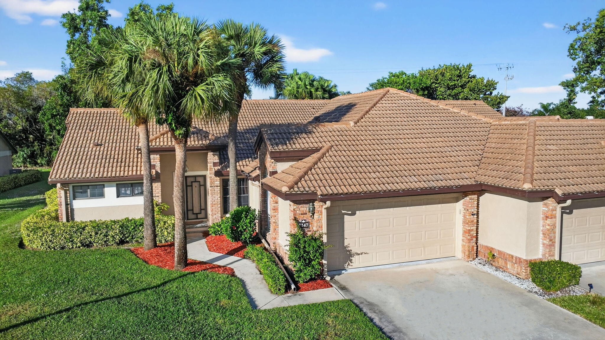 Foto de propiedad en 7147 Le Chalet Boulevard, Boynton Beach, FL 33472 Boynton Beach con MLS# 