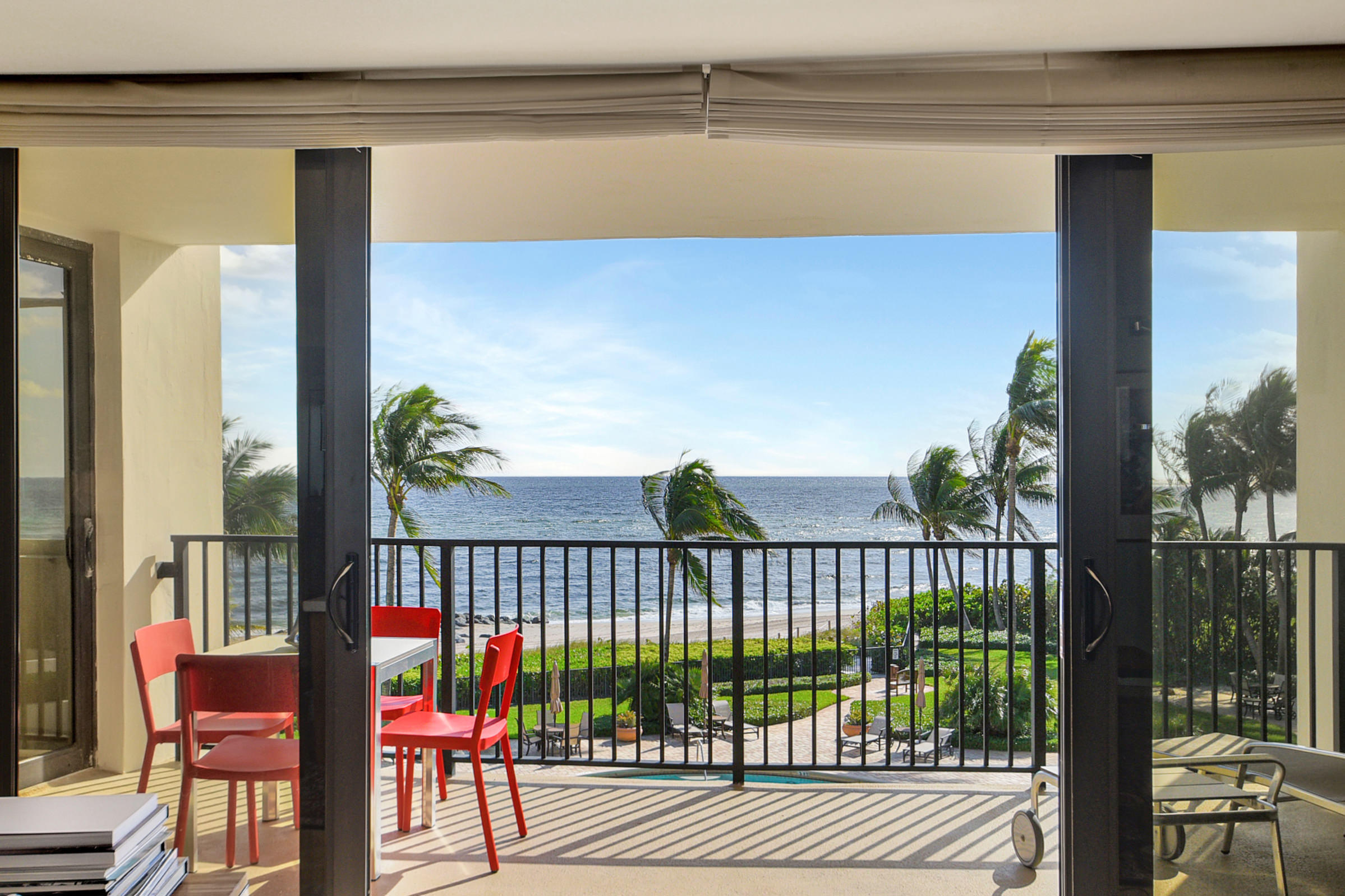Foto de propiedad en 6885 N Ocean Boulevard 3040, Ocean Ridge, FL 33435 Ocean Ridge con MLS# 