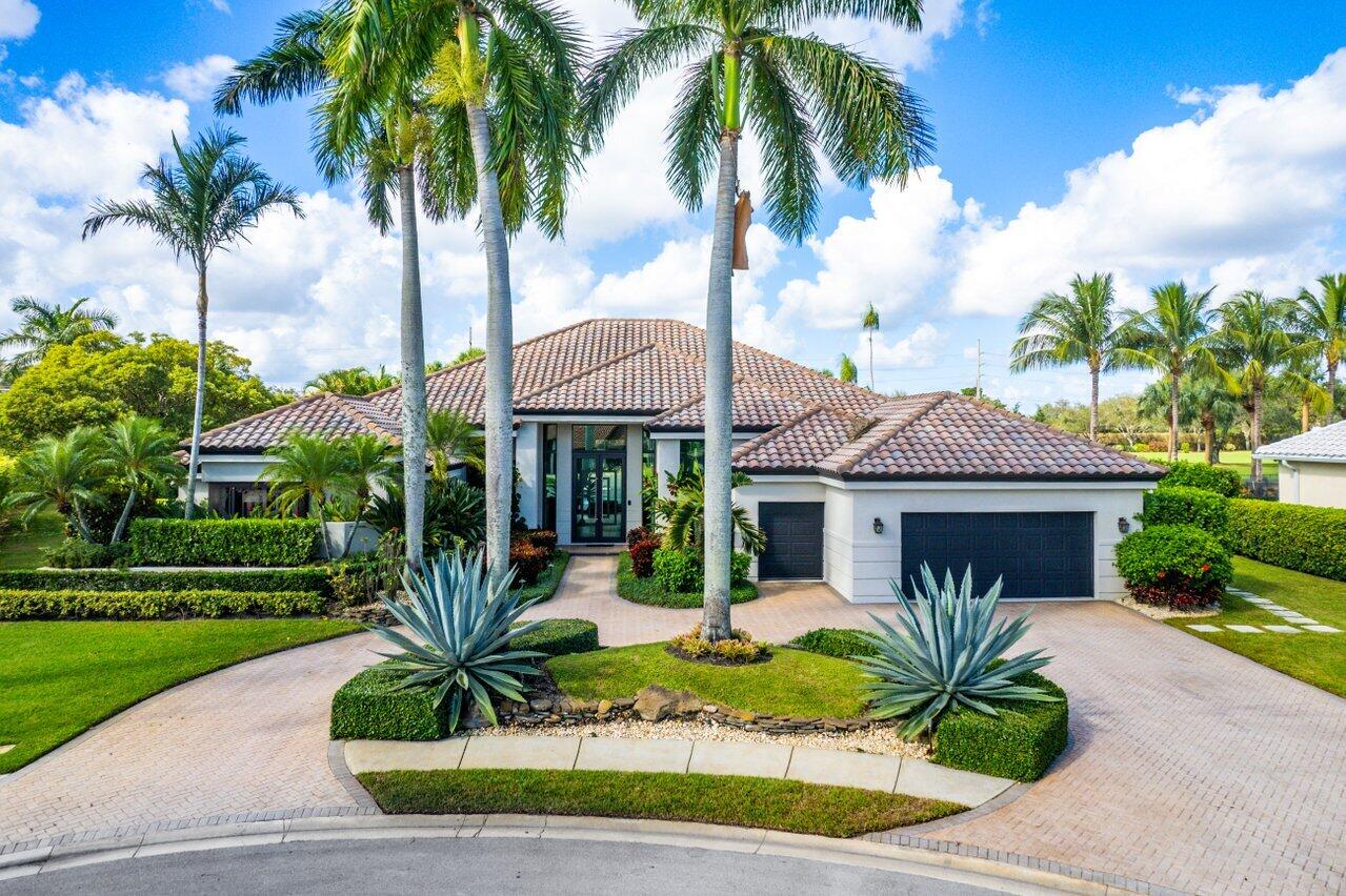 Foto de propiedad en 4848 Chamal Circle, Boca Raton, FL 33487 Boca Raton con MLS# 