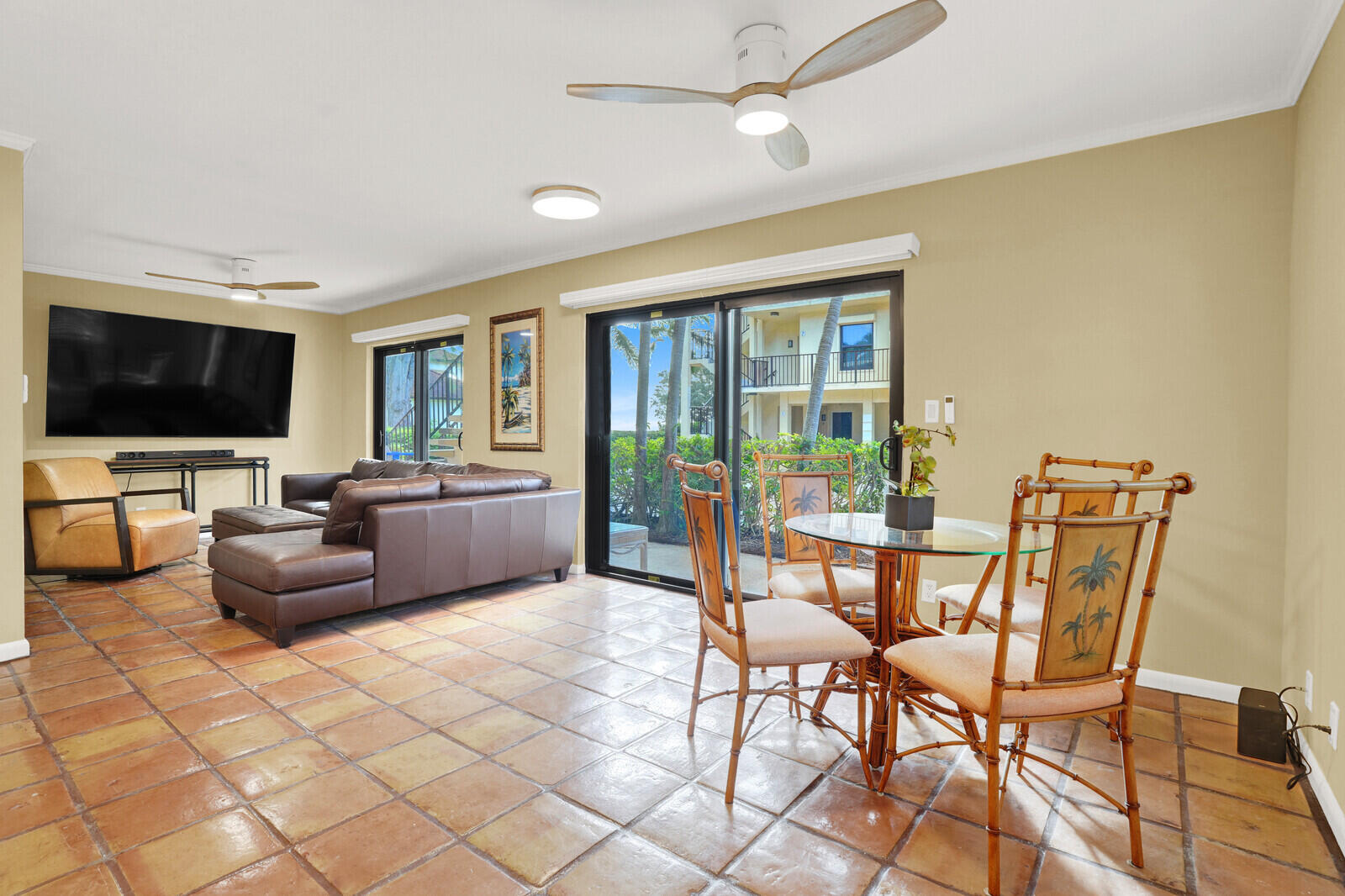 Foto de propiedad en 300 Inlet Way 2, Palm Beach Shores, FL 33404 Palm Beach Shores con MLS# 