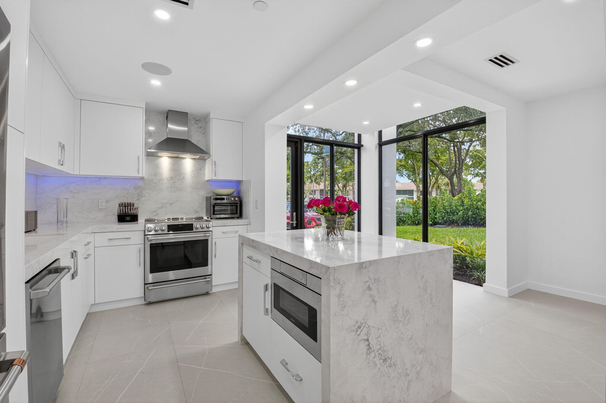 Foto de propiedad en 7847 Lakeside Boulevard 1014, Boca Raton, FL 33434 Boca Raton con MLS# 