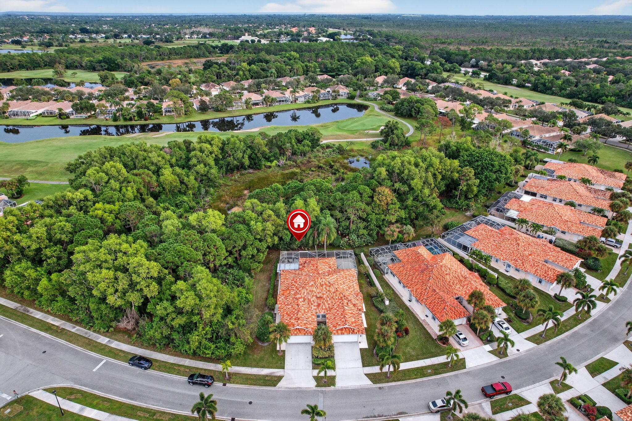 Foto de propiedad en 8381 SE Double Tree Drive, Hobe Sound, FL 33455 Hobe Sound con MLS# 