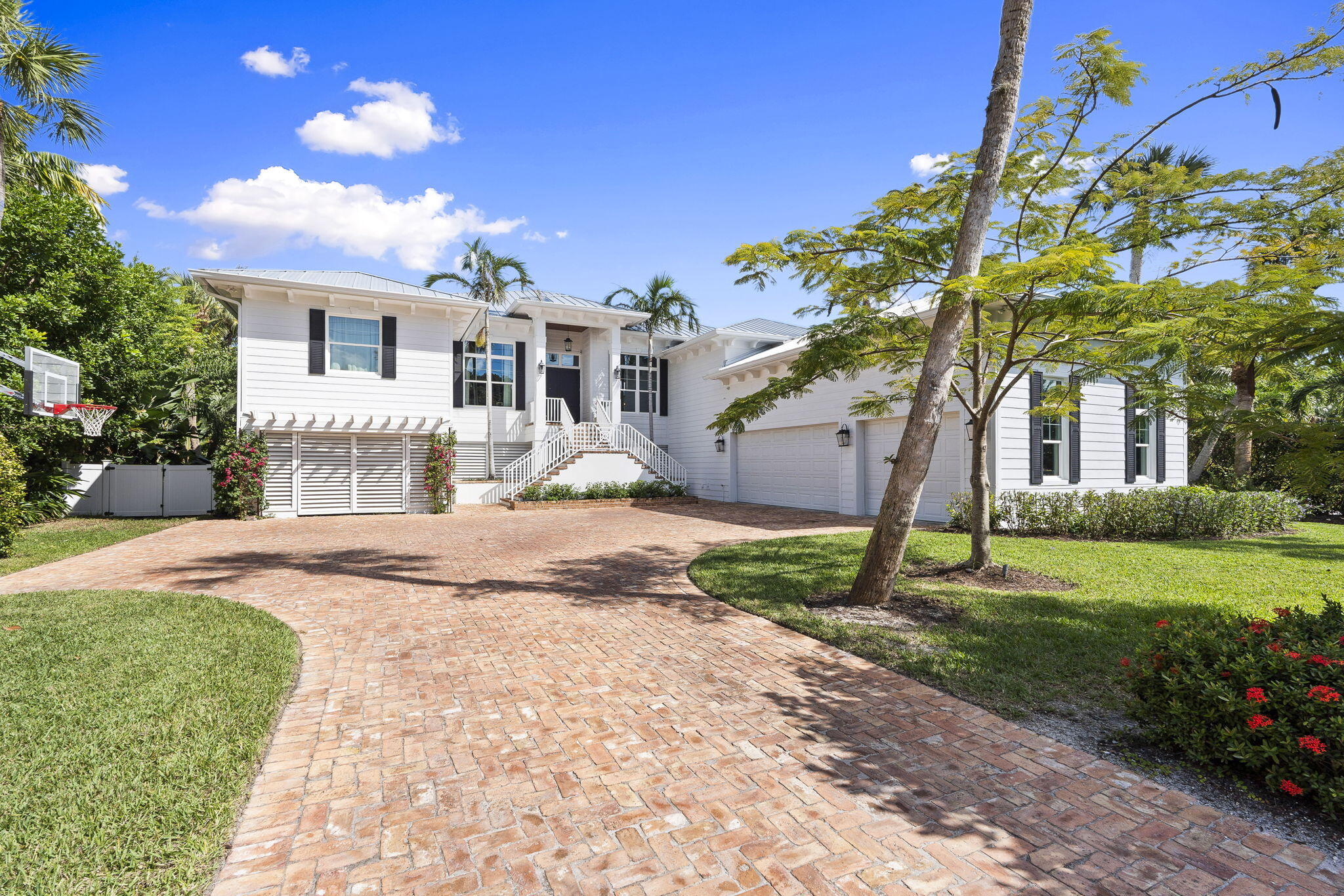 Foto de propiedad en 54 S Sewalls Point Road, Sewalls Point, FL 34996 Sewalls Point con MLS# 