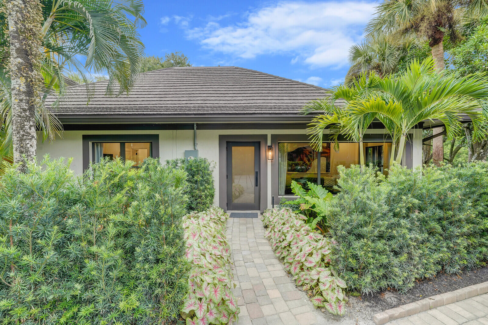 Foto de propiedad en 2735 Polo Island Drive K104, Wellington, FL 33414 Wellington con MLS# 