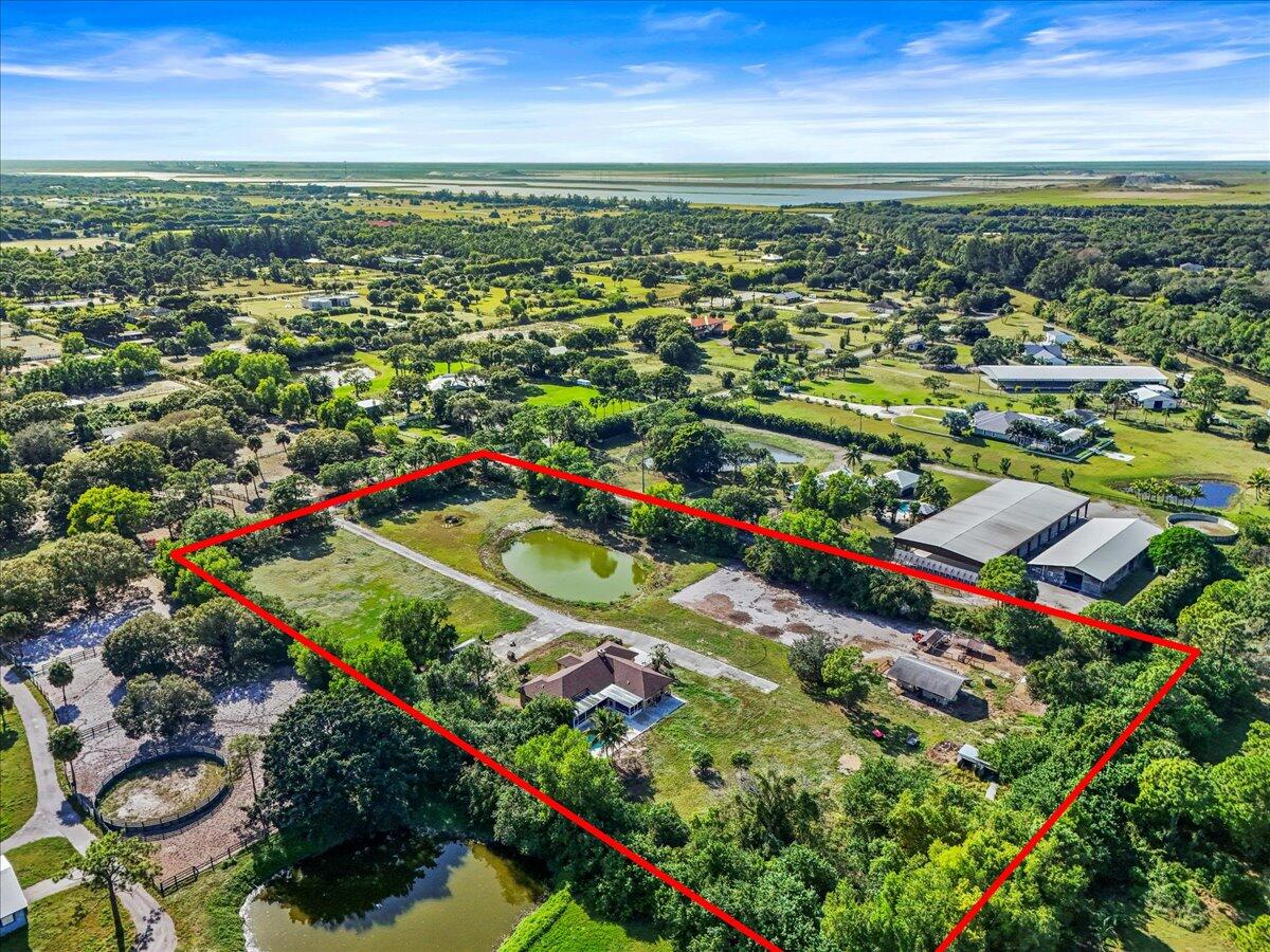 Foto de propiedad en 19187 Capet Creek Court, Loxahatchee, FL 33470 Loxahatchee con MLS# 