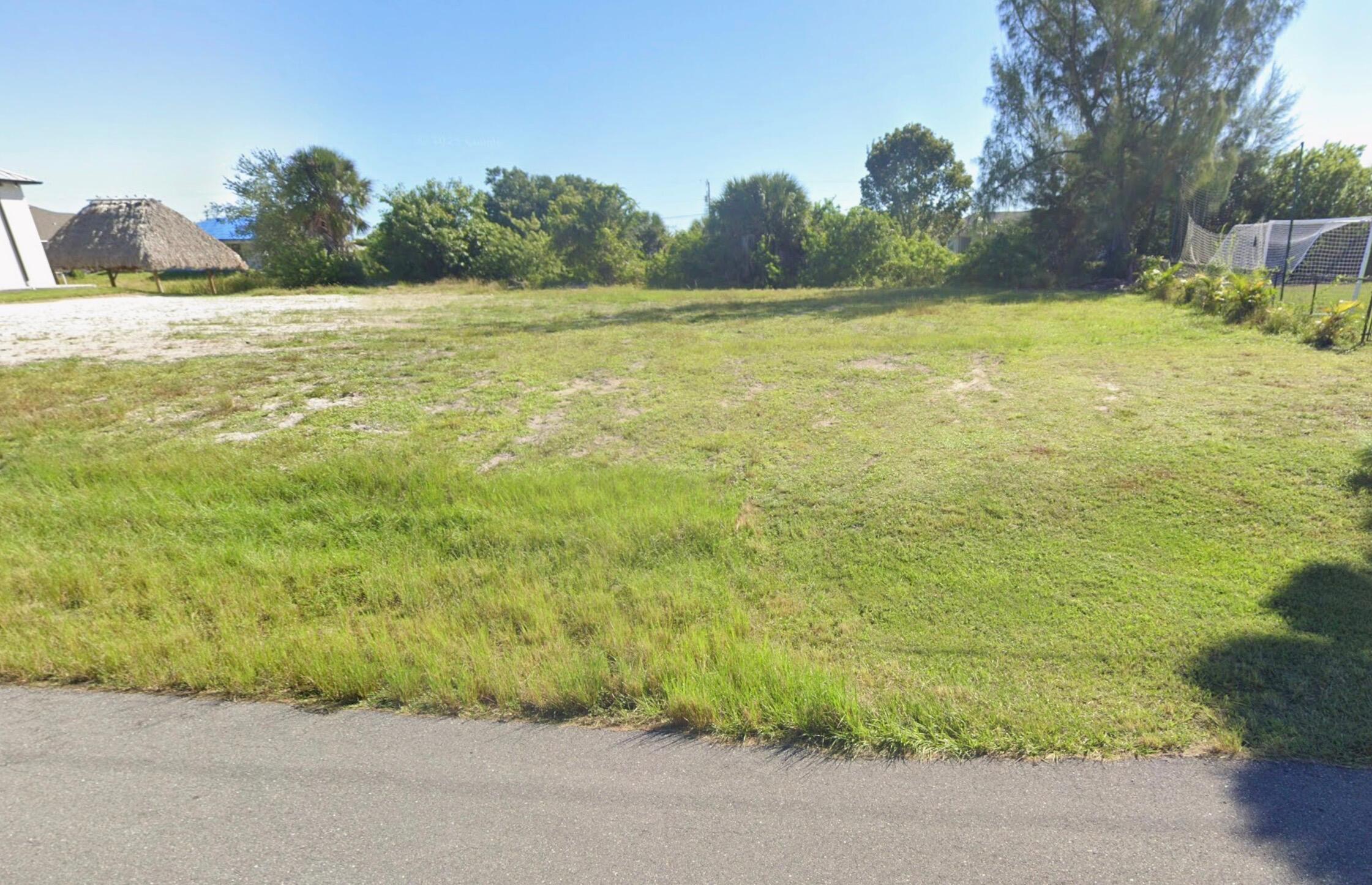 En Venta 27 SW 22nd Court, Cape Coral, FL 33991, Cape Coral, FL 33991