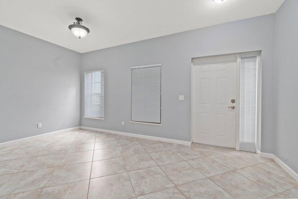 Foto de propiedad en 2087 SE Wild Meadow Circle, Port St. Lucie, FL 34952 Port St. Lucie con MLS# 