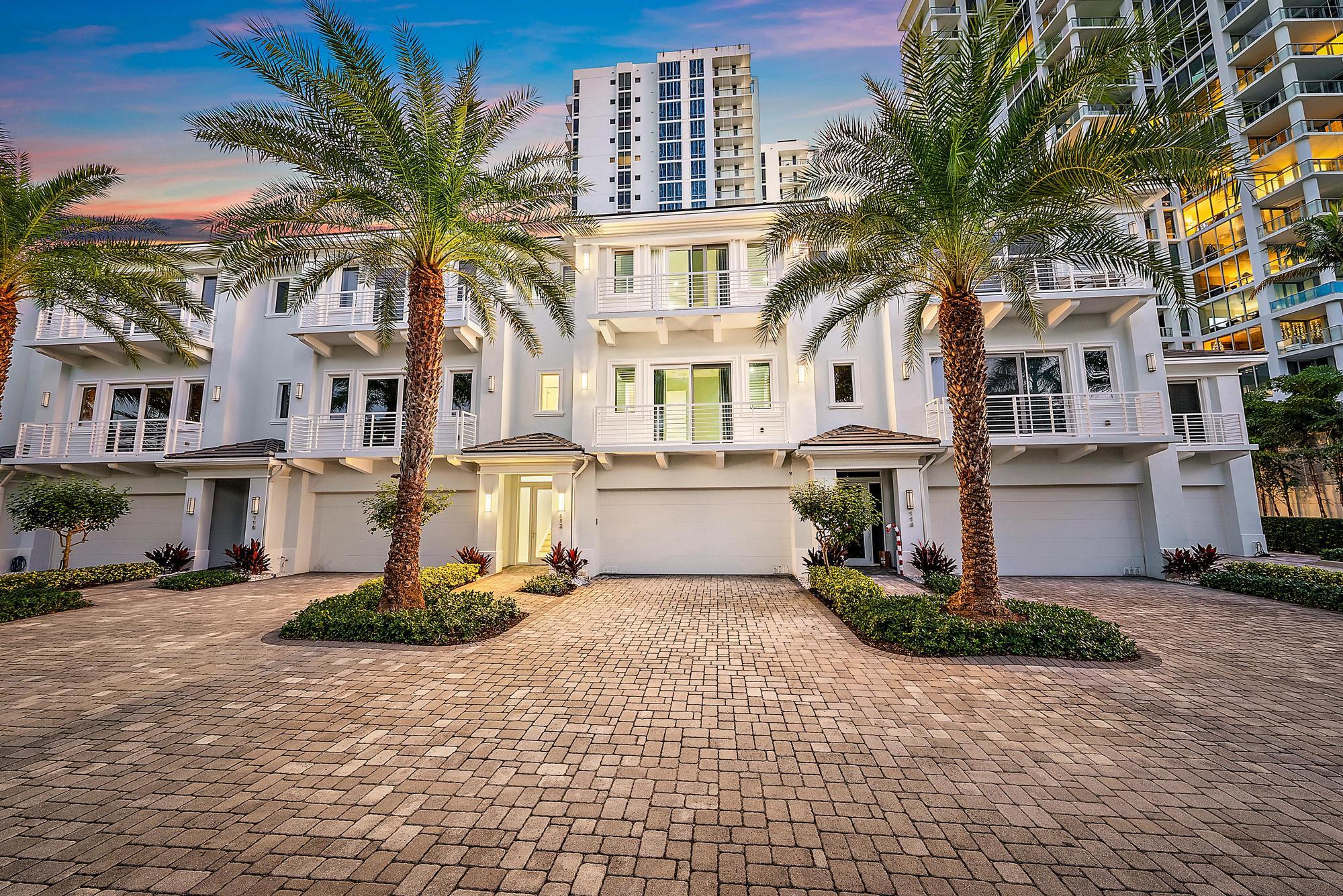 Foto de propiedad en 112 Water Club Court N, North Palm Beach, FL 33408 North Palm Beach con MLS# 