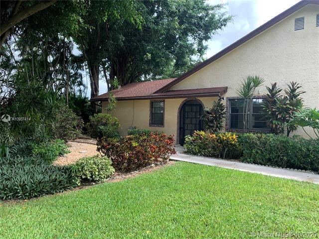 Foto de propiedad en 23277 Barlake Drive, Boca Raton, FL 33433 Boca Raton con MLS# 