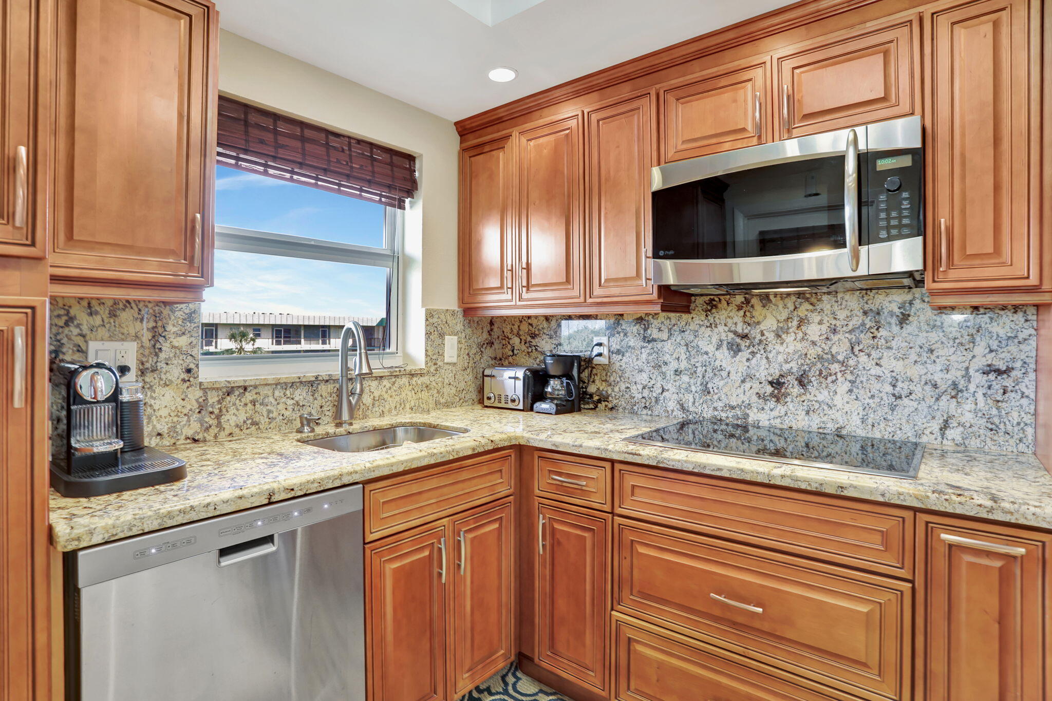 Foto de propiedad en 806 SE 7th Street 403, Deerfield Beach, FL 33441 Deerfield Beach con MLS# 