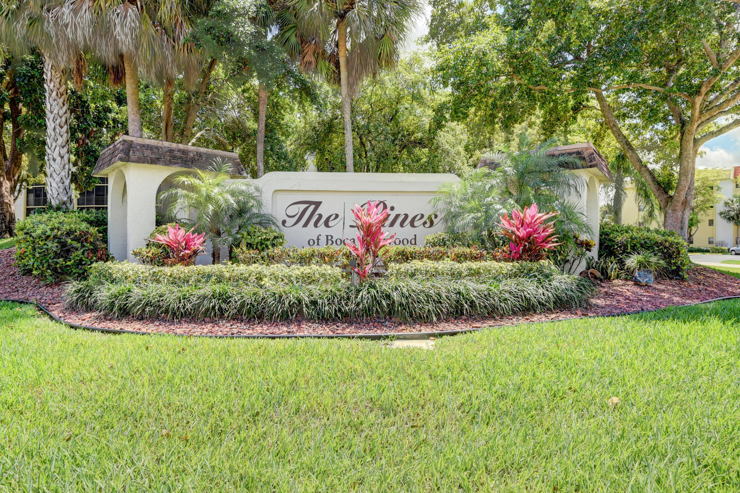Foto de propiedad en 23345 Carolwood Lane 205, Boca Raton, FL 33428 Boca Raton con MLS# 