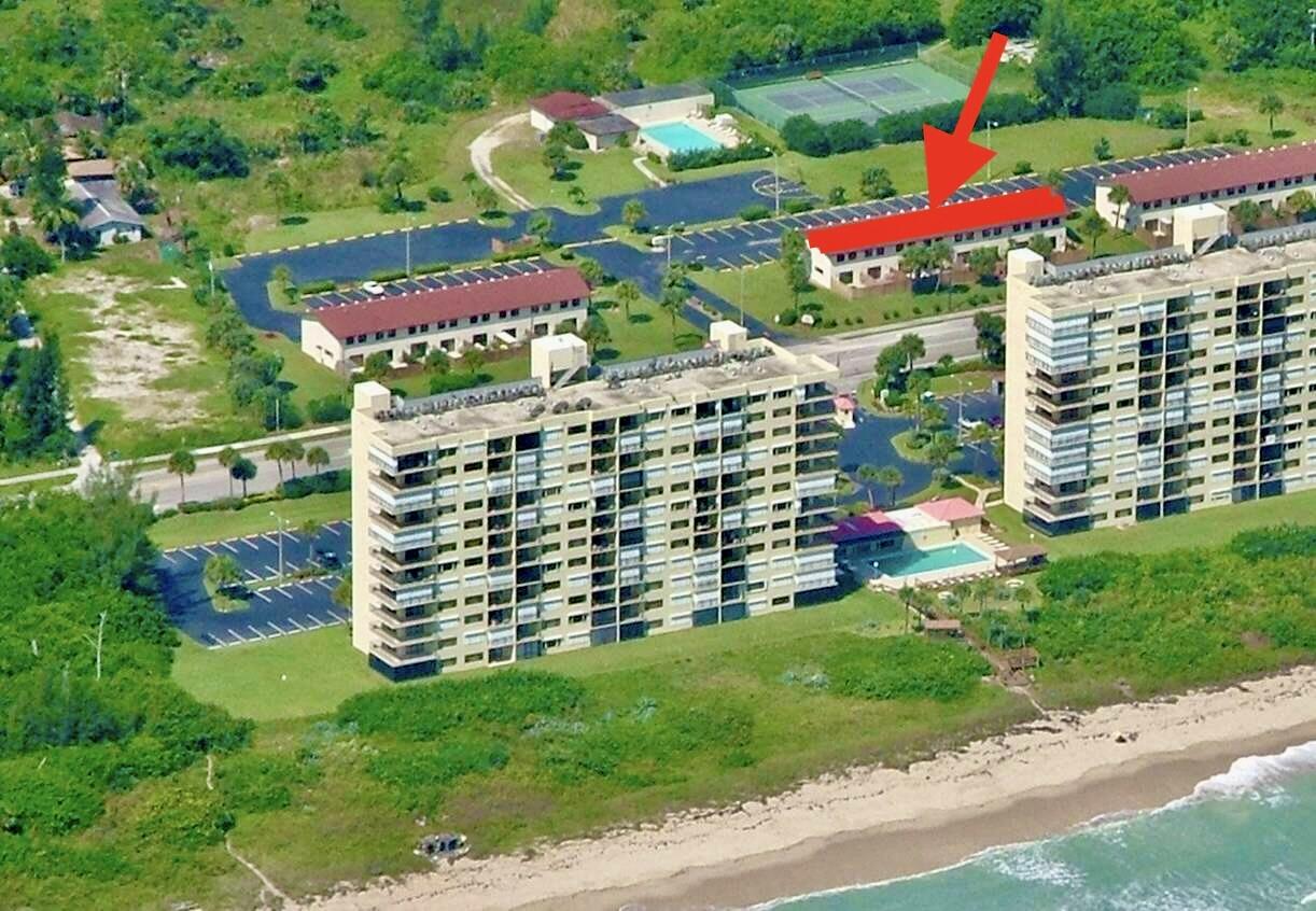 Foto de propiedad en 4235 N Highway A1a 14, Hutchinson Island, FL 34949 Hutchinson Island con MLS# 