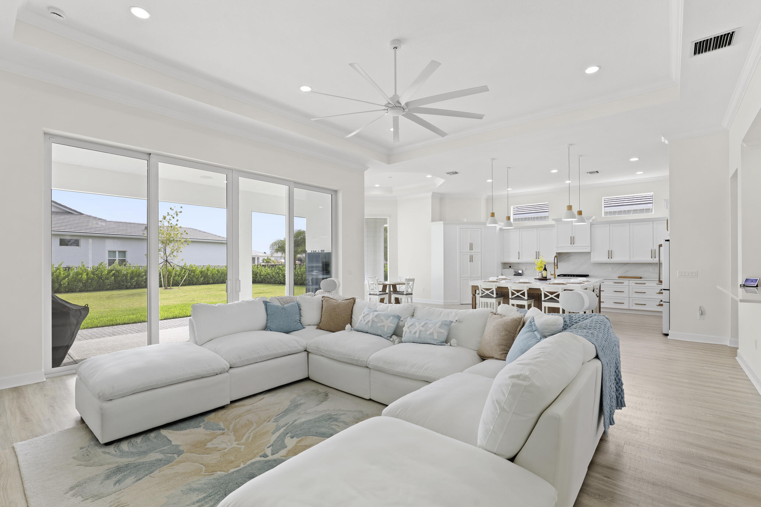Foto de propiedad en 14952 Woodlot Court, Westlake, FL 33470 Westlake con MLS# 