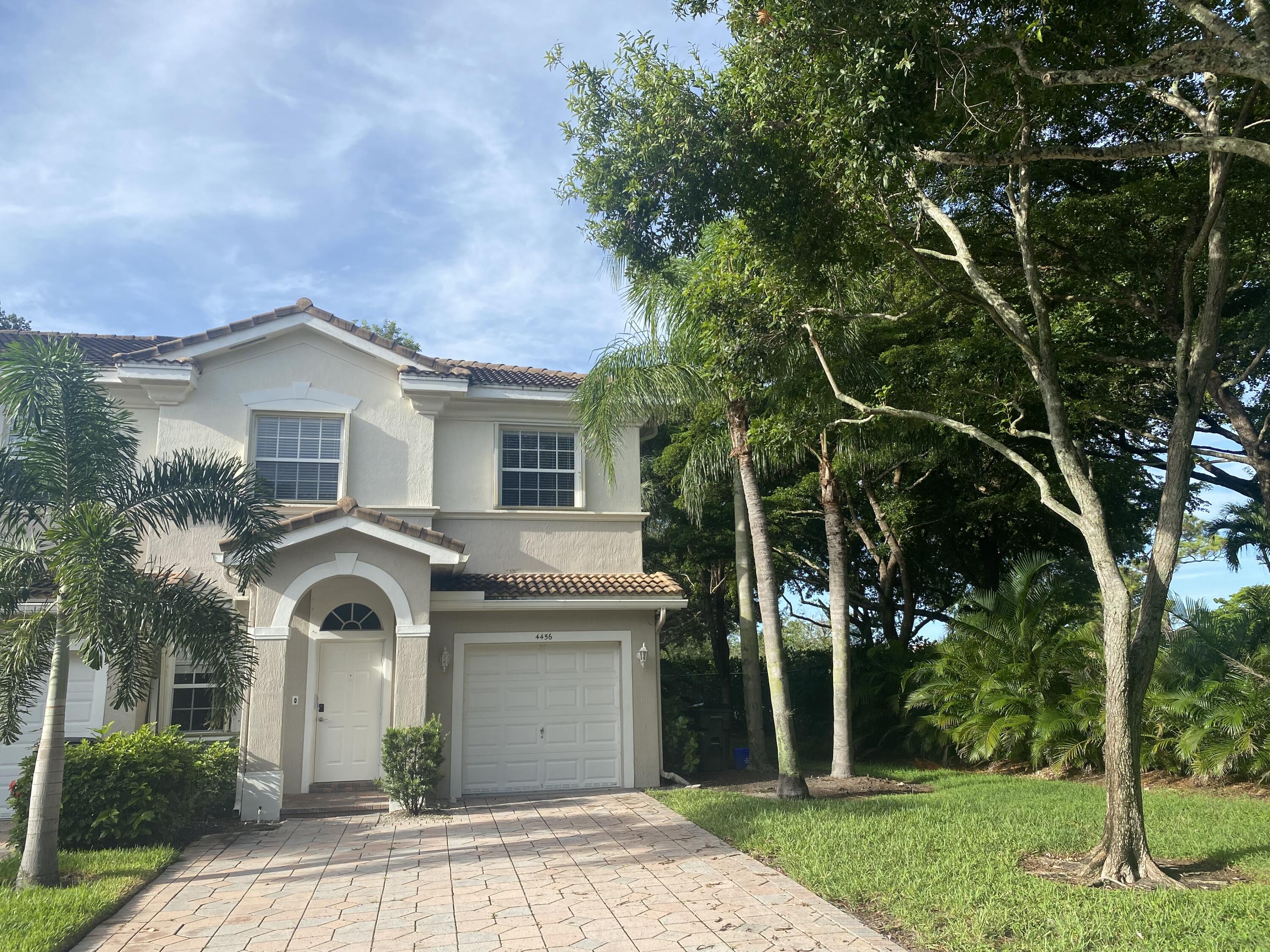 Alquilada 4456 Regal Court, Delray Beach, FL 33445, Delray Beach, FL 33445