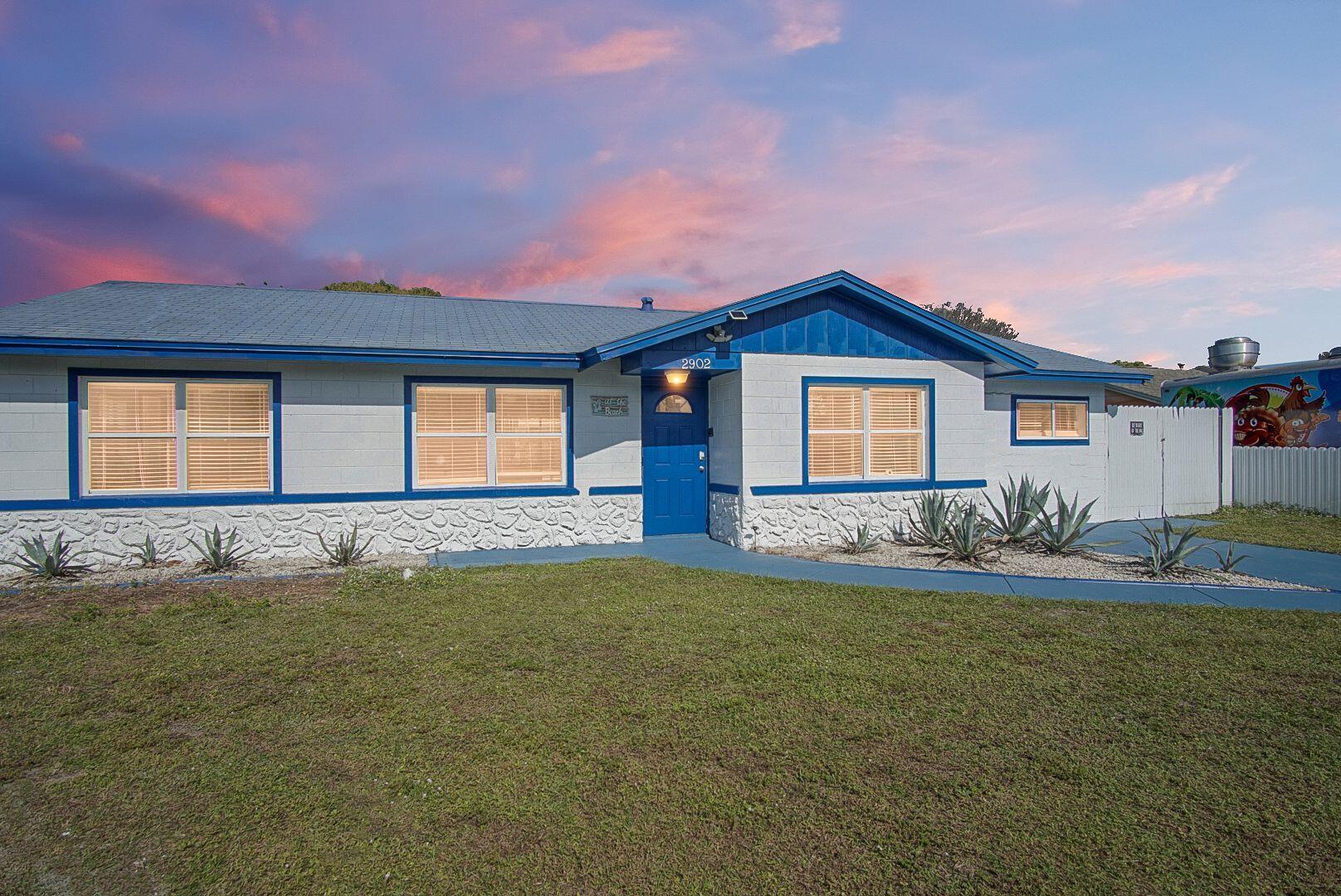 Foto de propiedad en 2902 Essex Drive, Fort Pierce, FL 34946 Fort Pierce con MLS# 