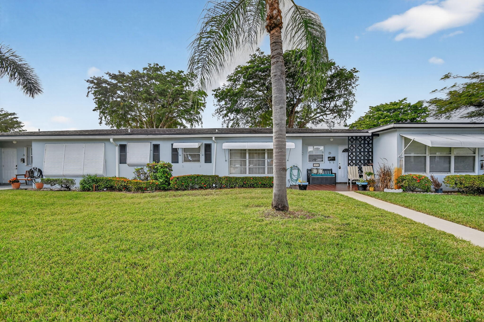 Foto de propiedad en 615 High Point Drive C, Delray Beach, FL 33445 Delray Beach con MLS# 