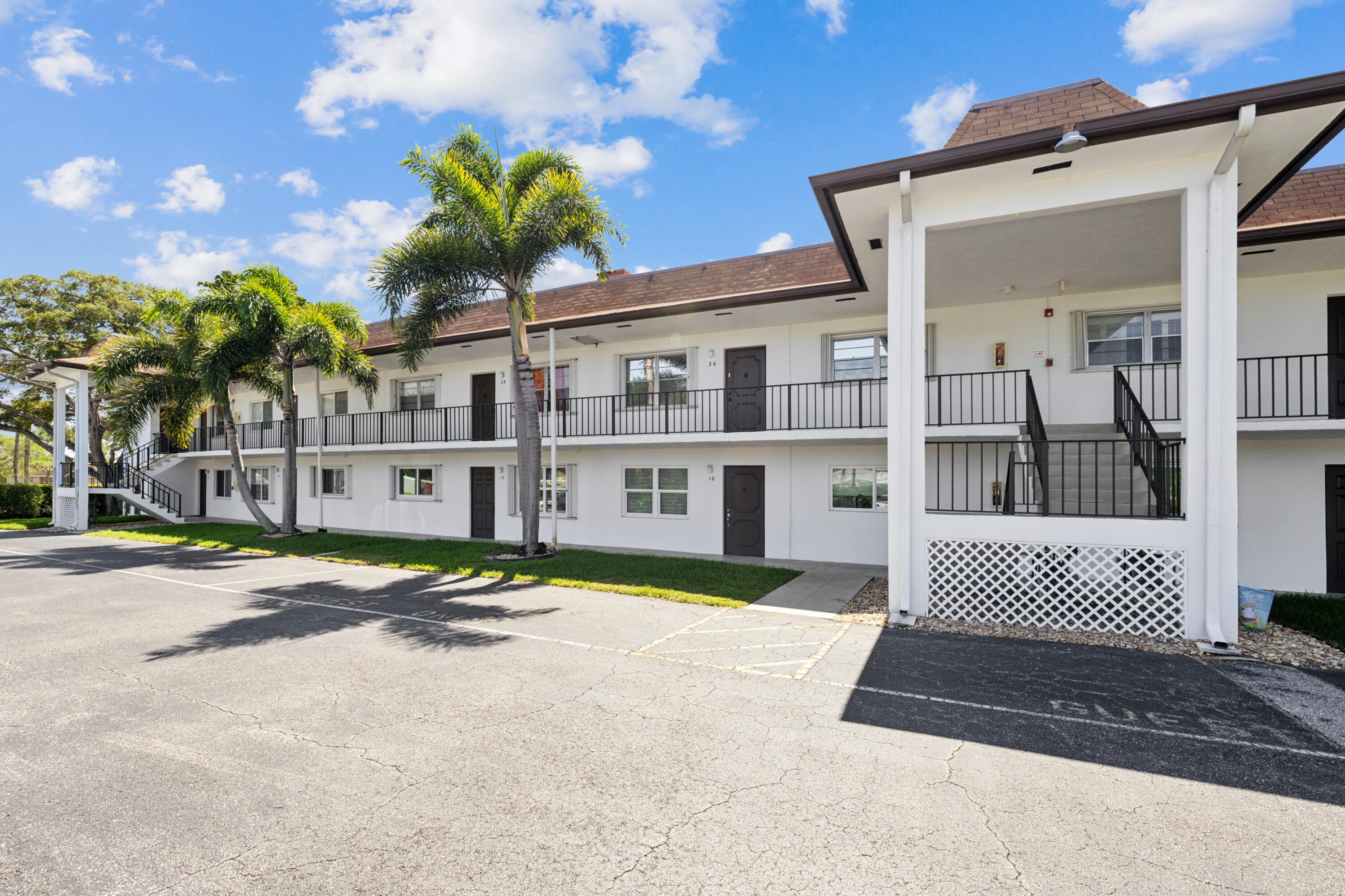 Foto de propiedad en 3075 E Gardens East Drive 32, Palm Beach Gardens, FL 33410 Palm Beach Gardens con MLS# 