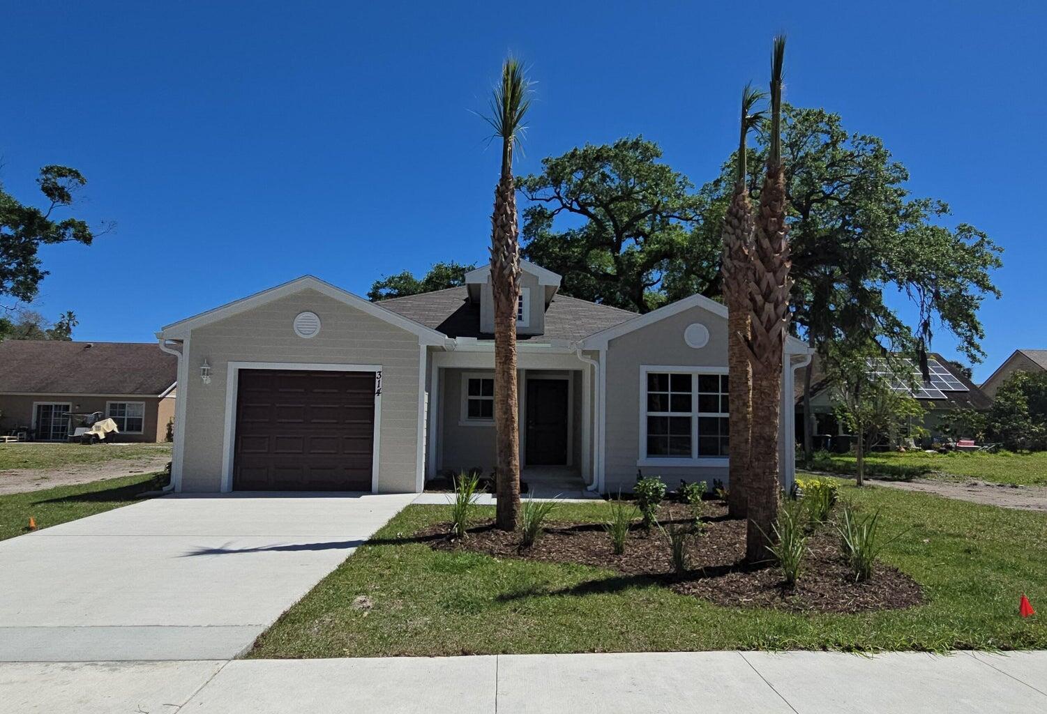 Foto de propiedad en 306 Means Court, Fort Pierce, FL 34950 Fort Pierce con MLS# 