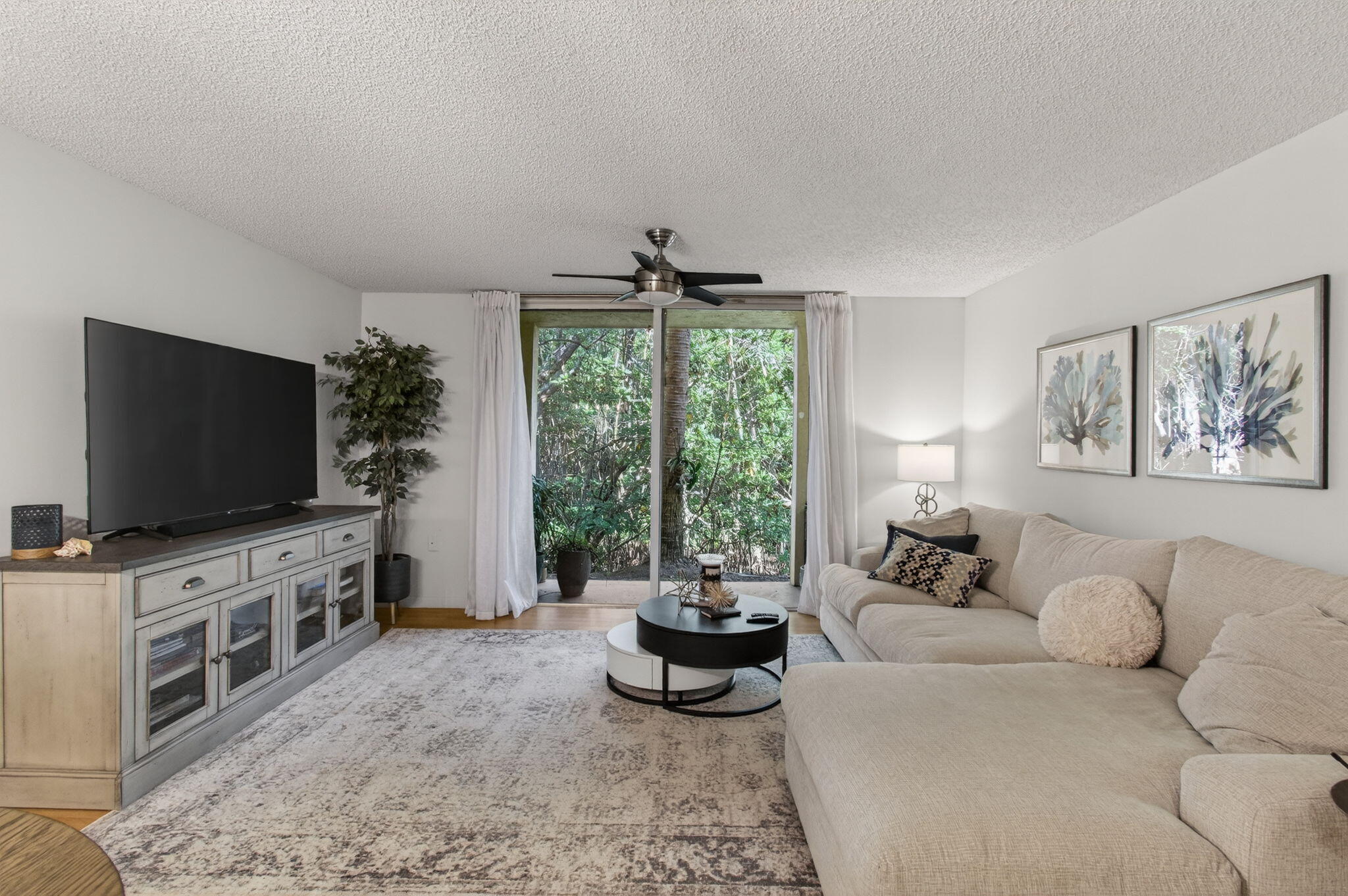Foto de propiedad en 1100 Scotia Drive 104, Hypoluxo, FL 33462 Hypoluxo con MLS# 