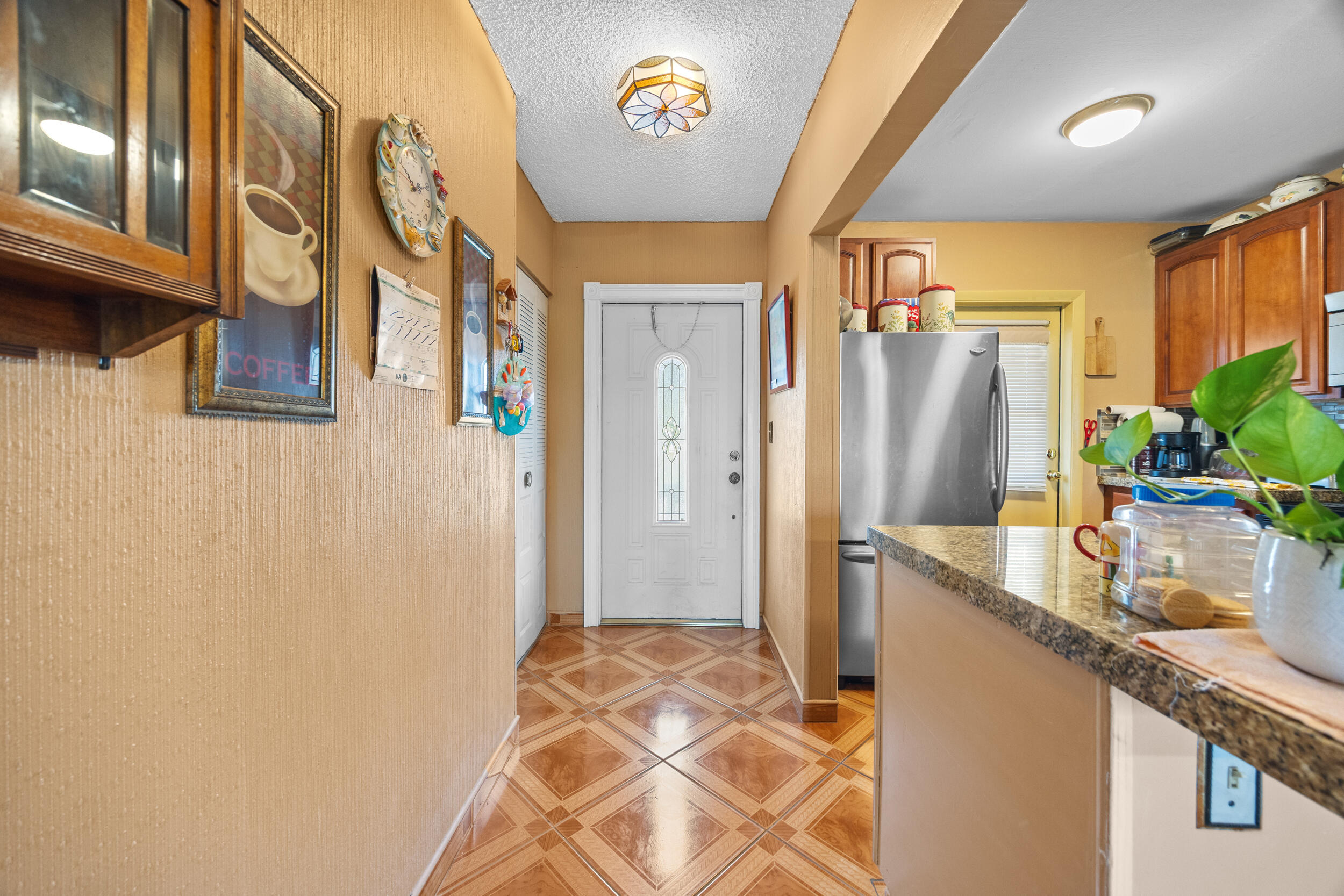 Foto de propiedad en 3405 NW 48 Avenue J514, Lauderdale Lakes, FL 33319 Lauderdale Lakes con MLS# 