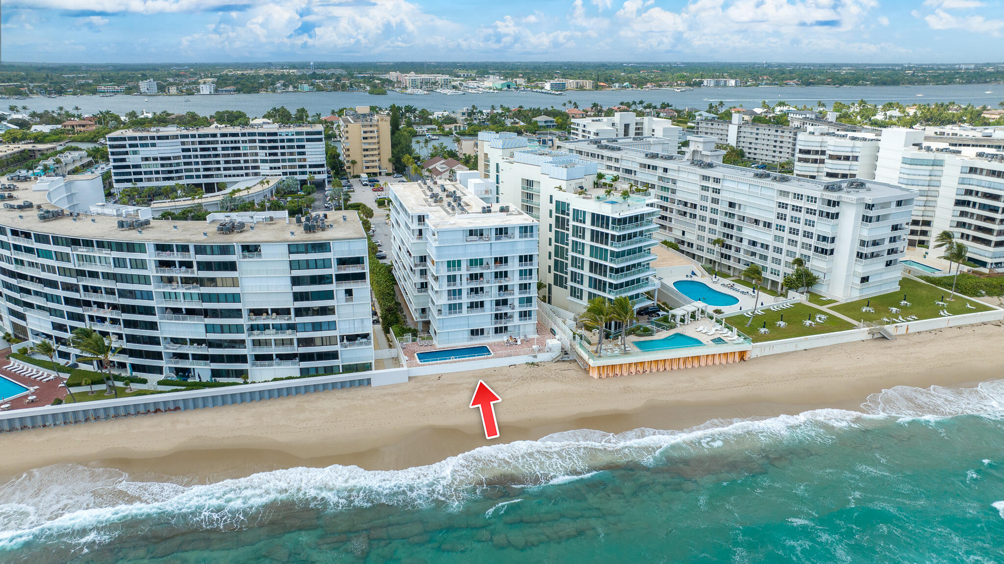 Foto de propiedad en 3580 S Ocean Boulevard 8b, South Palm Beach, FL 33480 South Palm Beach con MLS# 