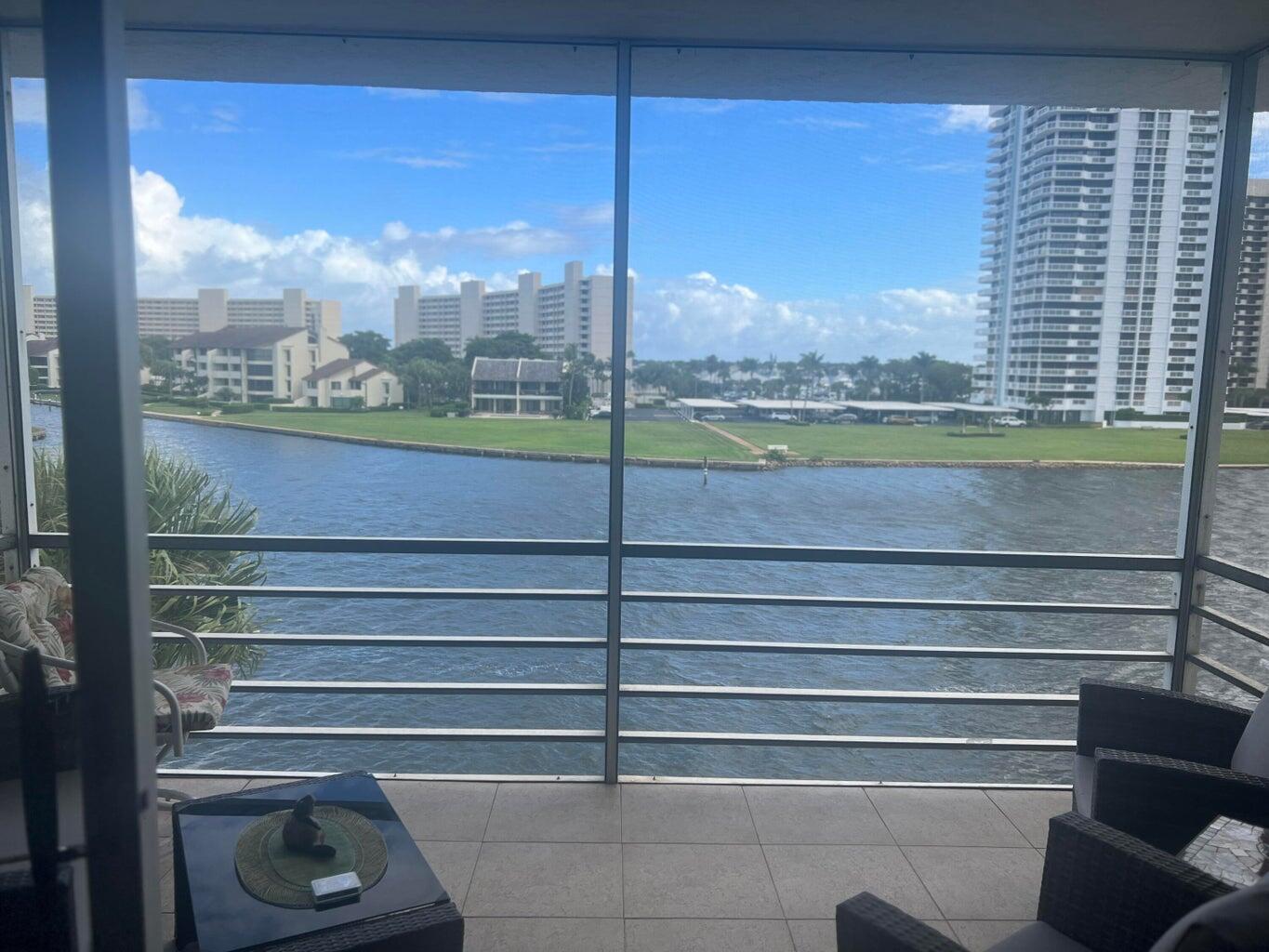 En Renta 20 Yacht Club Drive 405, North Palm Beach, FL 33408, North Palm Beach, FL 33408