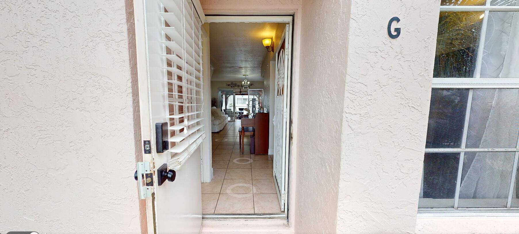 Foto de propiedad en 217 Foxtail Drive G, Greenacres, FL 33415 Greenacres con MLS# 