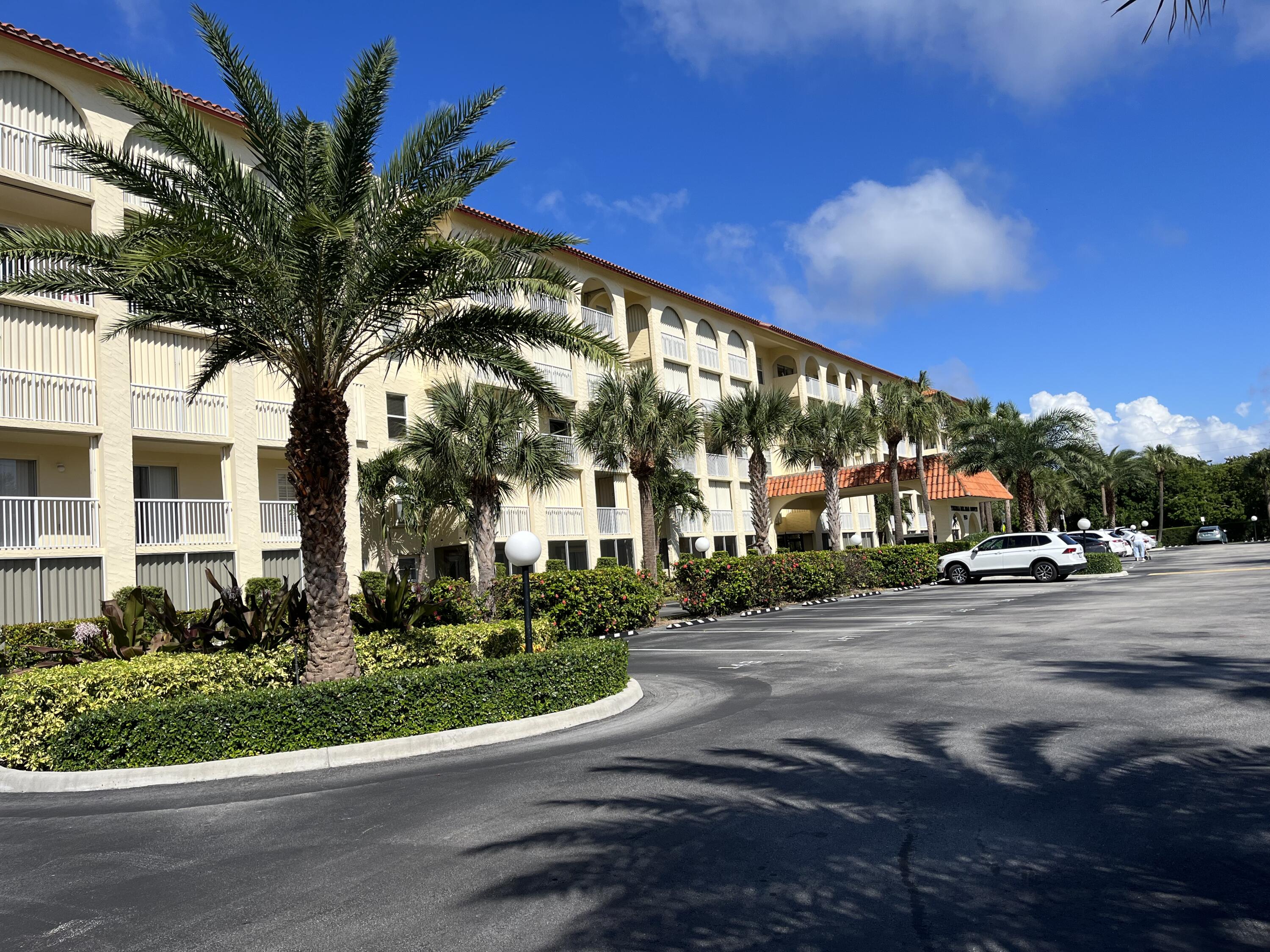 Foto de propiedad en 951 De Soto Road 2300, Boca Raton, FL 33432 Boca Raton con MLS# 