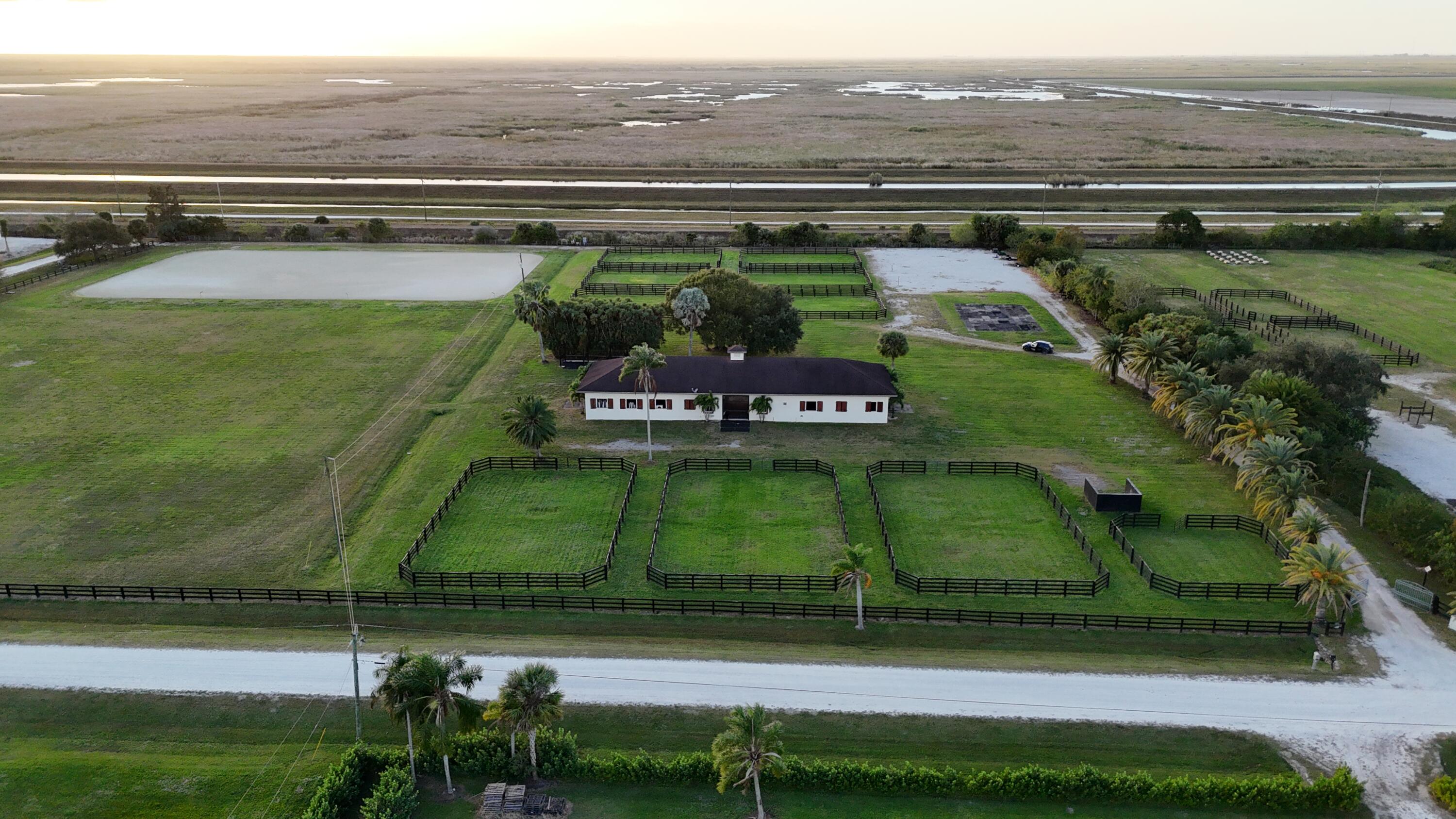 Foto de propiedad en 2191 Cotton Tail Drive, Wellington, FL 33470 Wellington con MLS# 