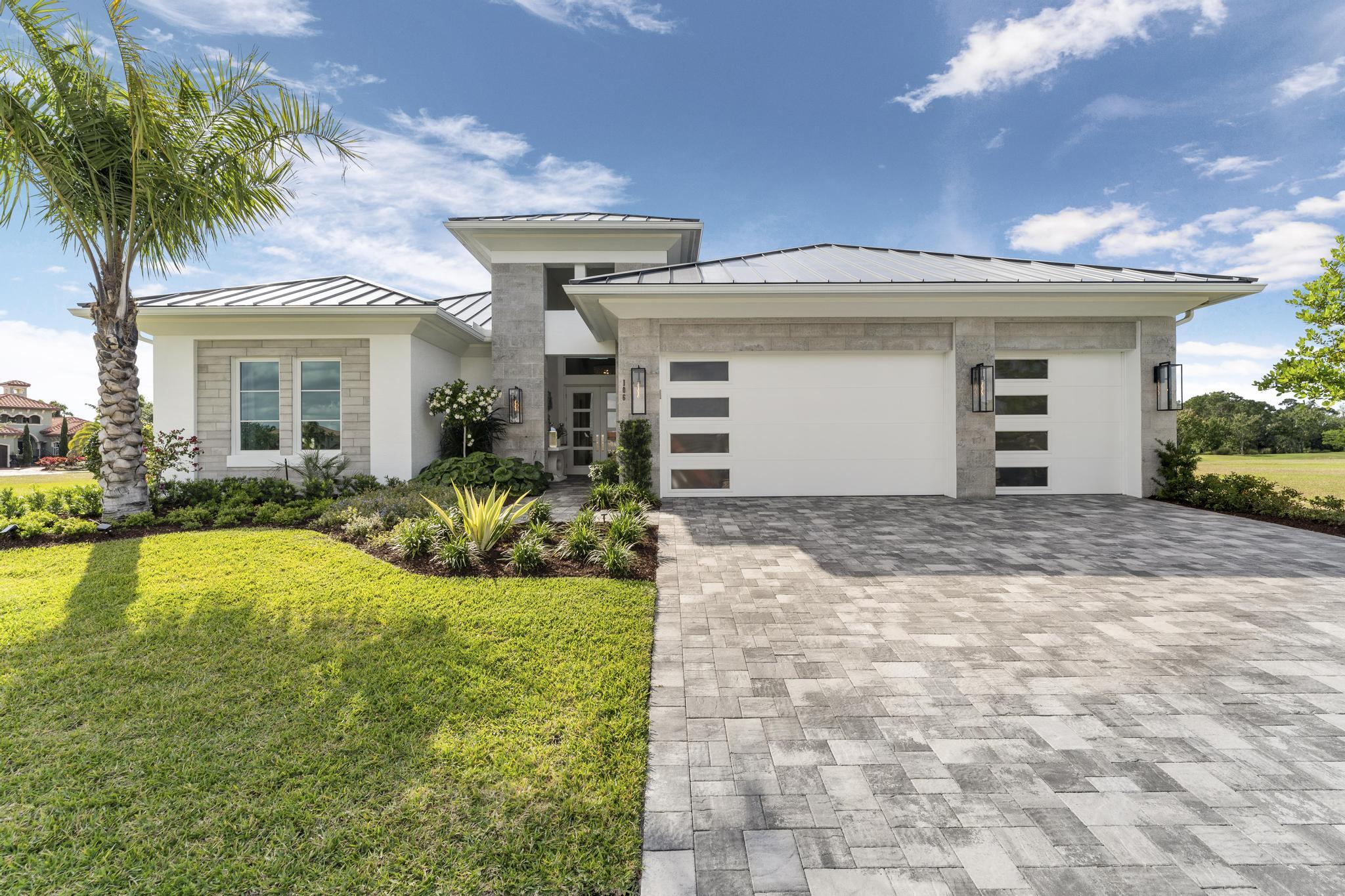 Foto de propiedad en 106 SE Via San Marino, Port St. Lucie, FL 34984 Port St. Lucie con MLS# 