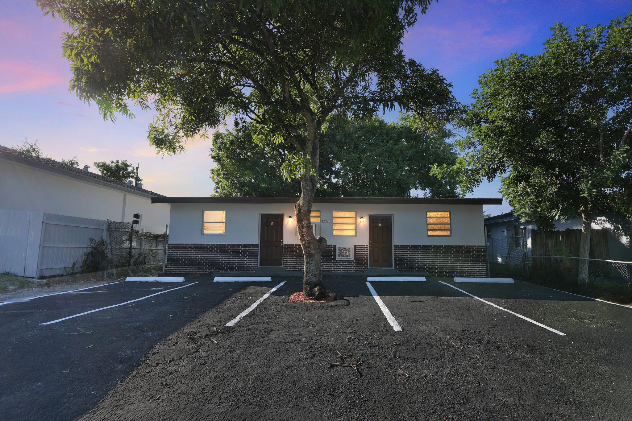 Alquilada 2734 NW 15th Street 1-2, Fort Lauderdale, FL 33311, Fort Lauderdale, FL 33311