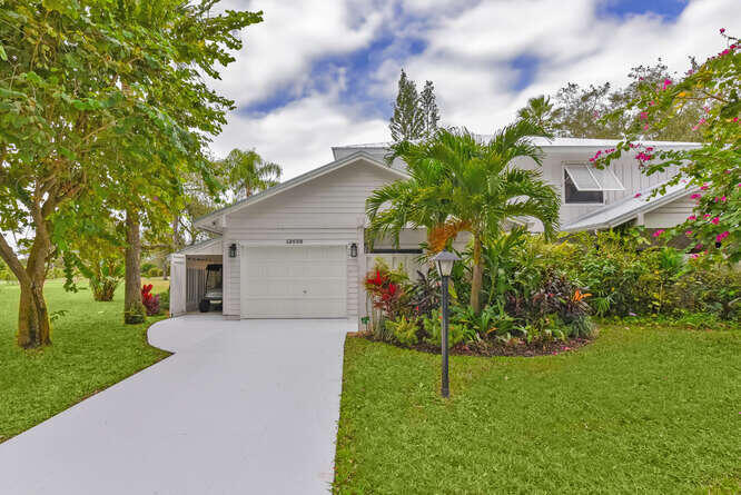 Foto de propiedad en 12698 SE Cascades Court, Hobe Sound, FL 33455 Hobe Sound con MLS# 