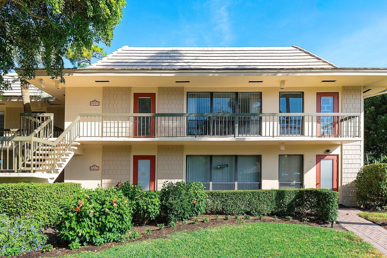 Foto de propiedad en 4665 Kittiwake Court Kingfisher N, Boynton Beach, FL 33436 Boynton Beach con MLS# 