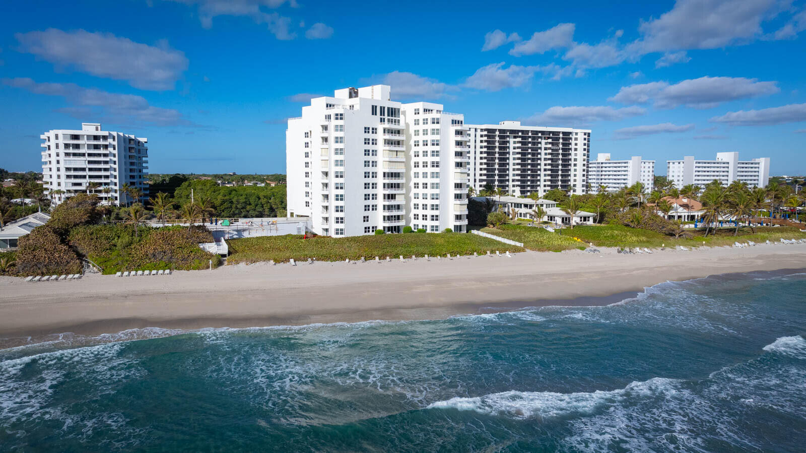 Foto de propiedad en 3407 S Ocean Boulevard 8a, Highland Beach, FL 33487 Highland Beach con MLS# 