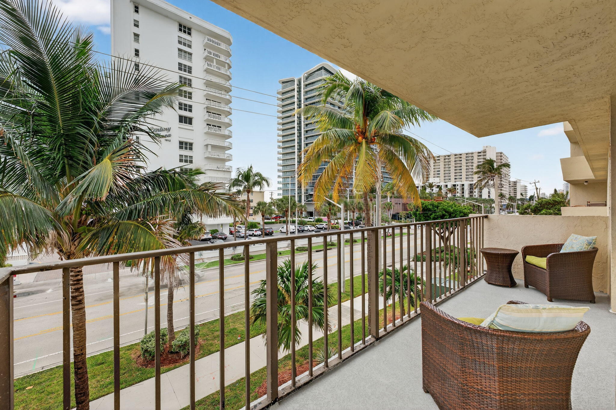 Foto de propiedad en 1009 N Ocean Boulevard 312, Pompano Beach, FL 33062 Pompano Beach con MLS# 