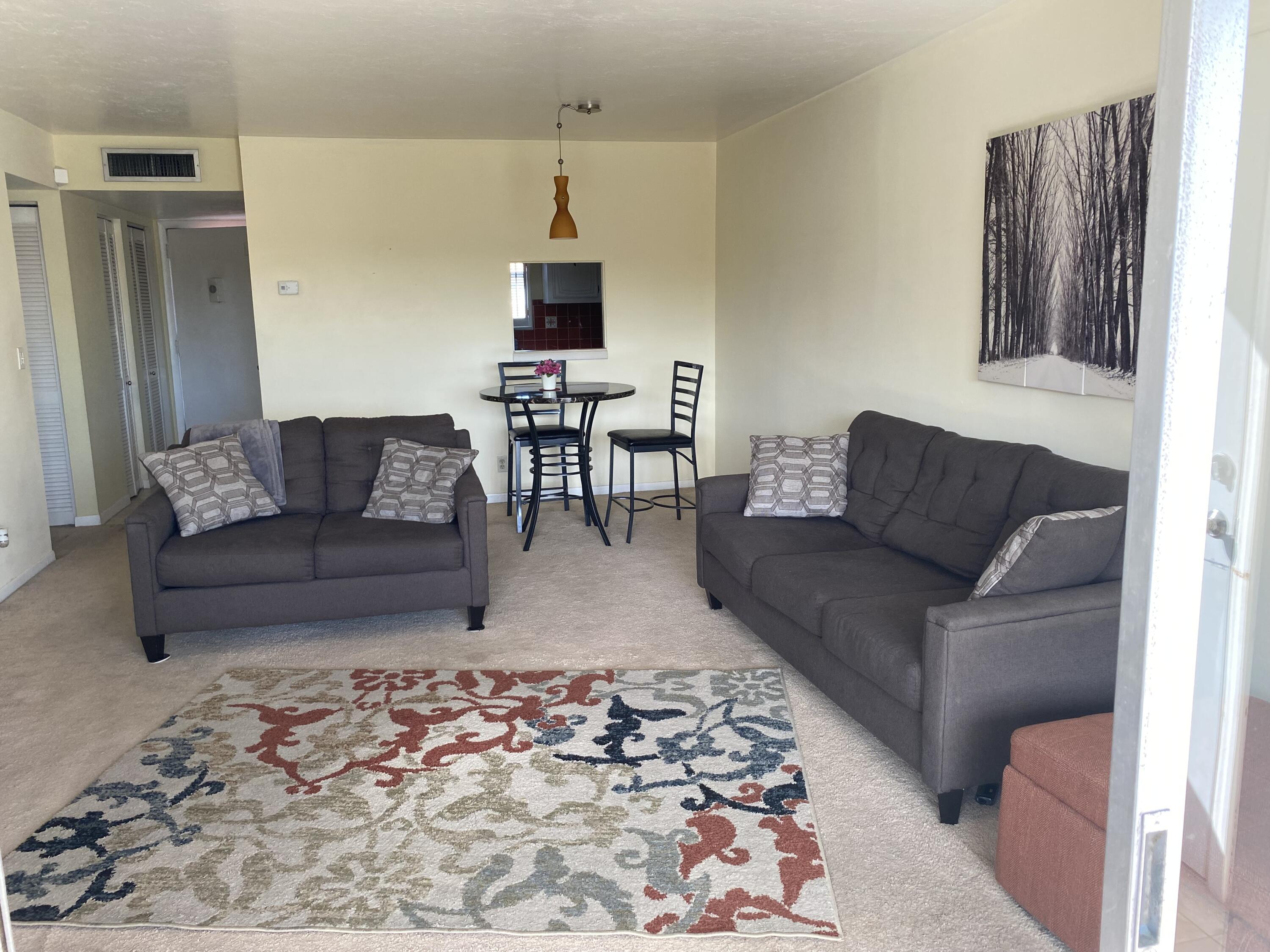 Vendido 719 Lori Drive 307, Palm Springs, FL 33461, Palm Springs, FL 33461