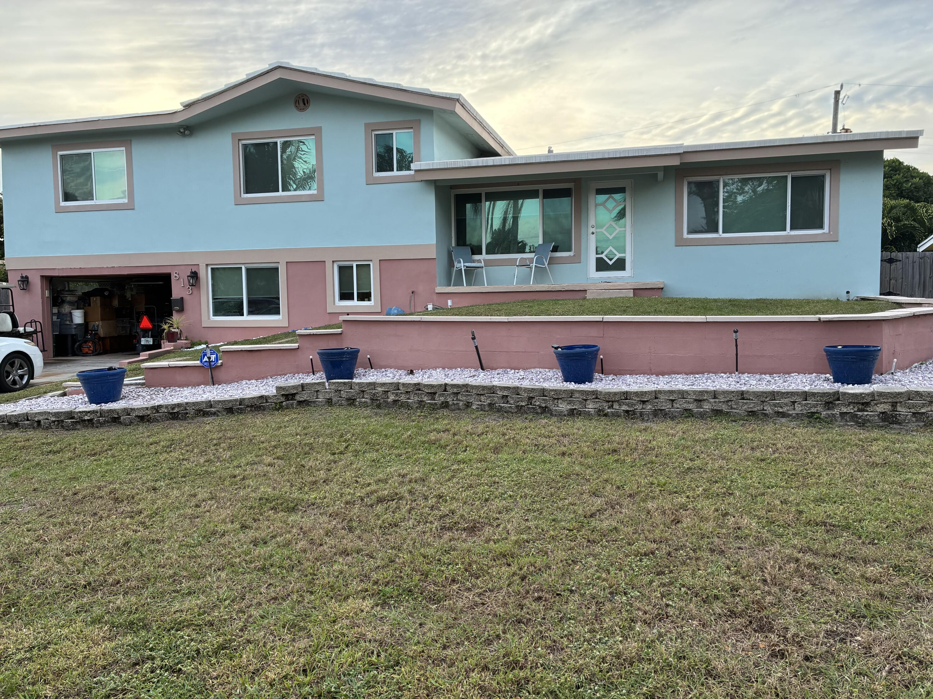 Foto de propiedad en 813 SE 10th Terrace Terrace, Deerfield Beach, FL 33441 Deerfield Beach con MLS# 