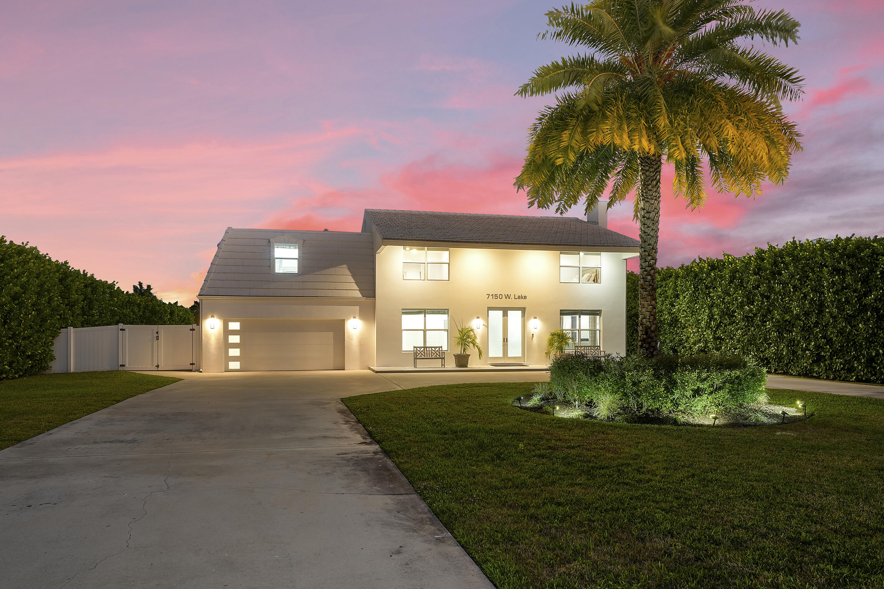 Vendido 7150 W Lake Drive, Lake Clarke Shores, FL 33406, Lake Clarke Shores, FL 33406