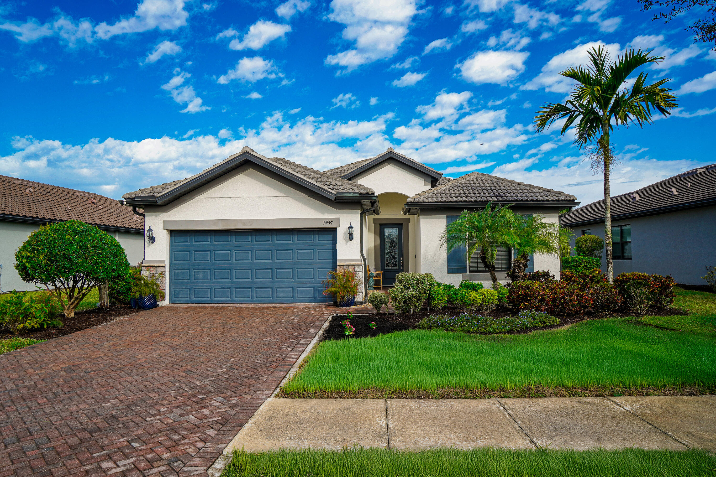 Foto de propiedad en 5947 Prosperity Lane, Ave Maria, FL 34142 Ave Maria con MLS# 