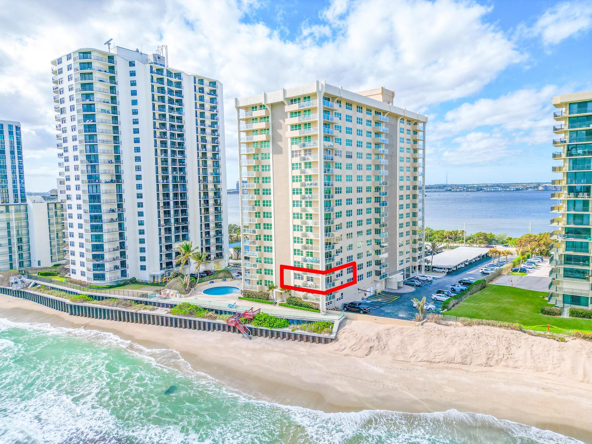 Foto de propiedad en 5440 N Ocean Drive 306, Singer Island, FL 33404 Singer Island con MLS# 