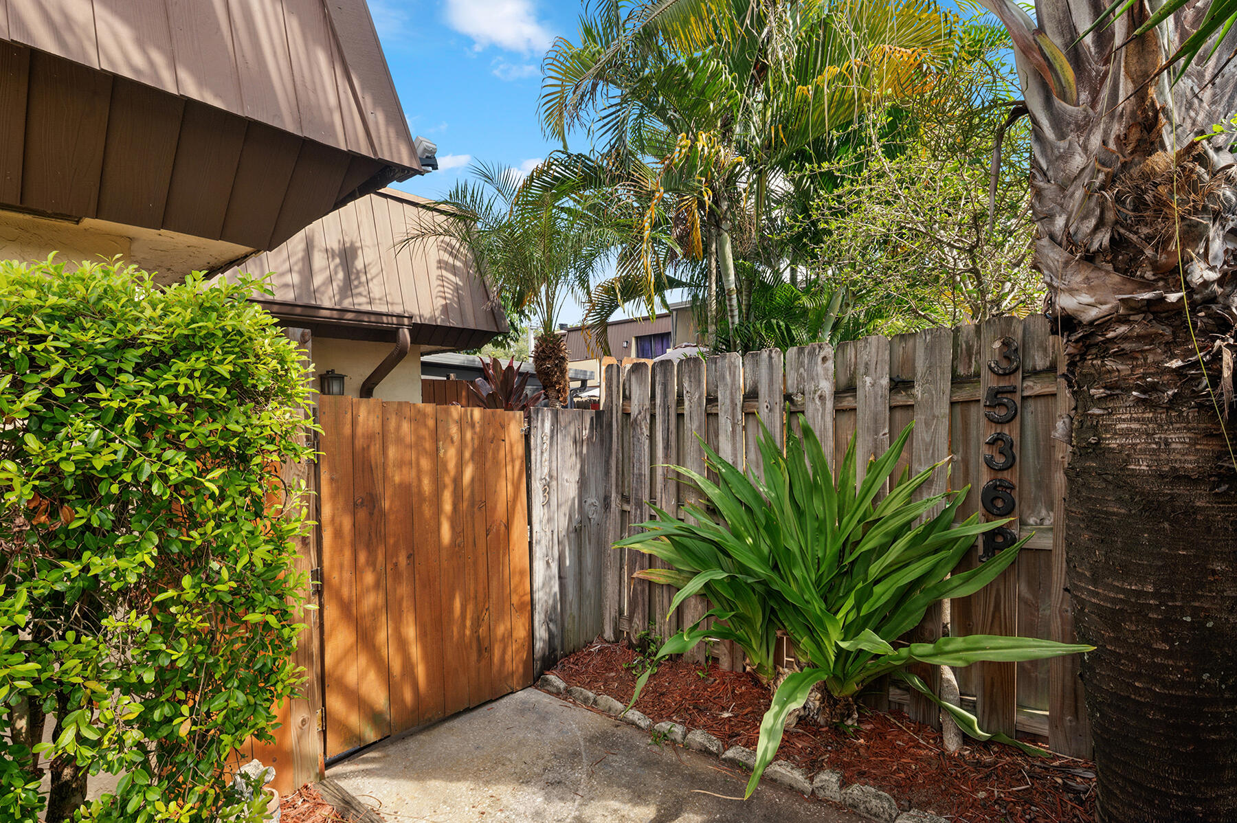 Alquilada 3536 Gardens Drive E B, Palm Beach Gardens, FL 33410, Palm Beach Gardens, FL 33410