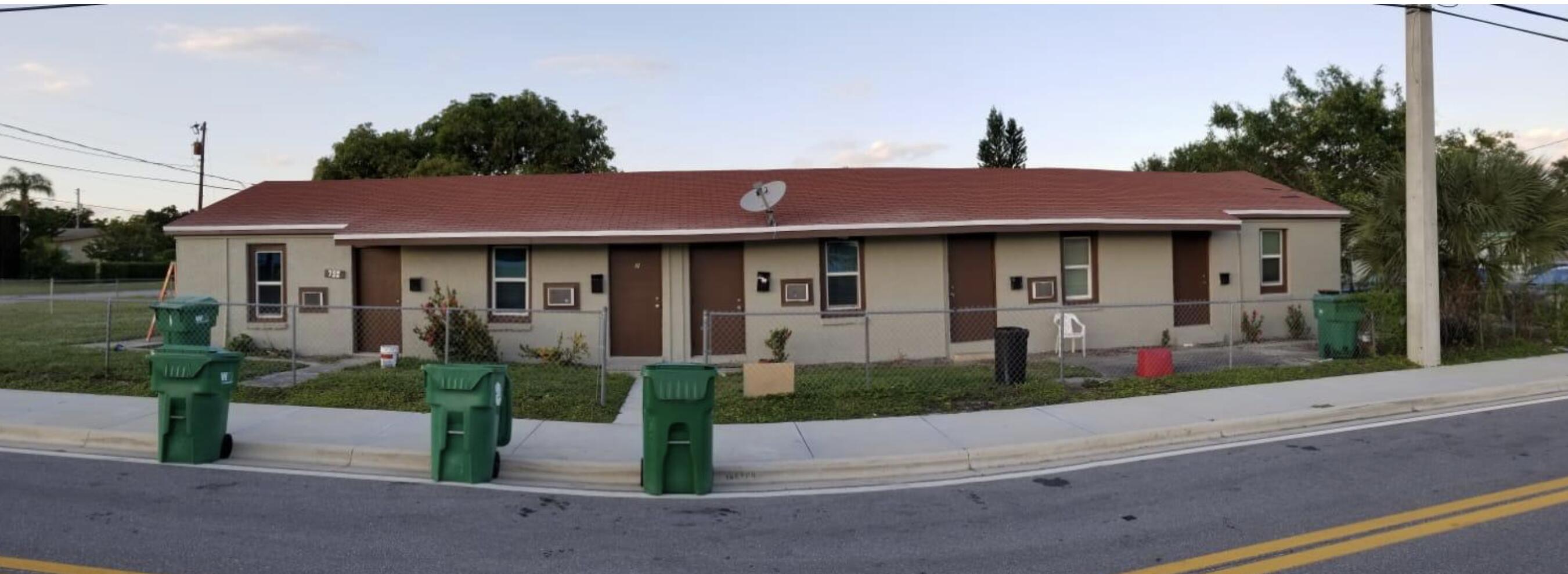 En Venta 752 Martin Luther King Boulevard 1-5, Riviera Beach, FL 33404, Riviera Beach, FL 33404