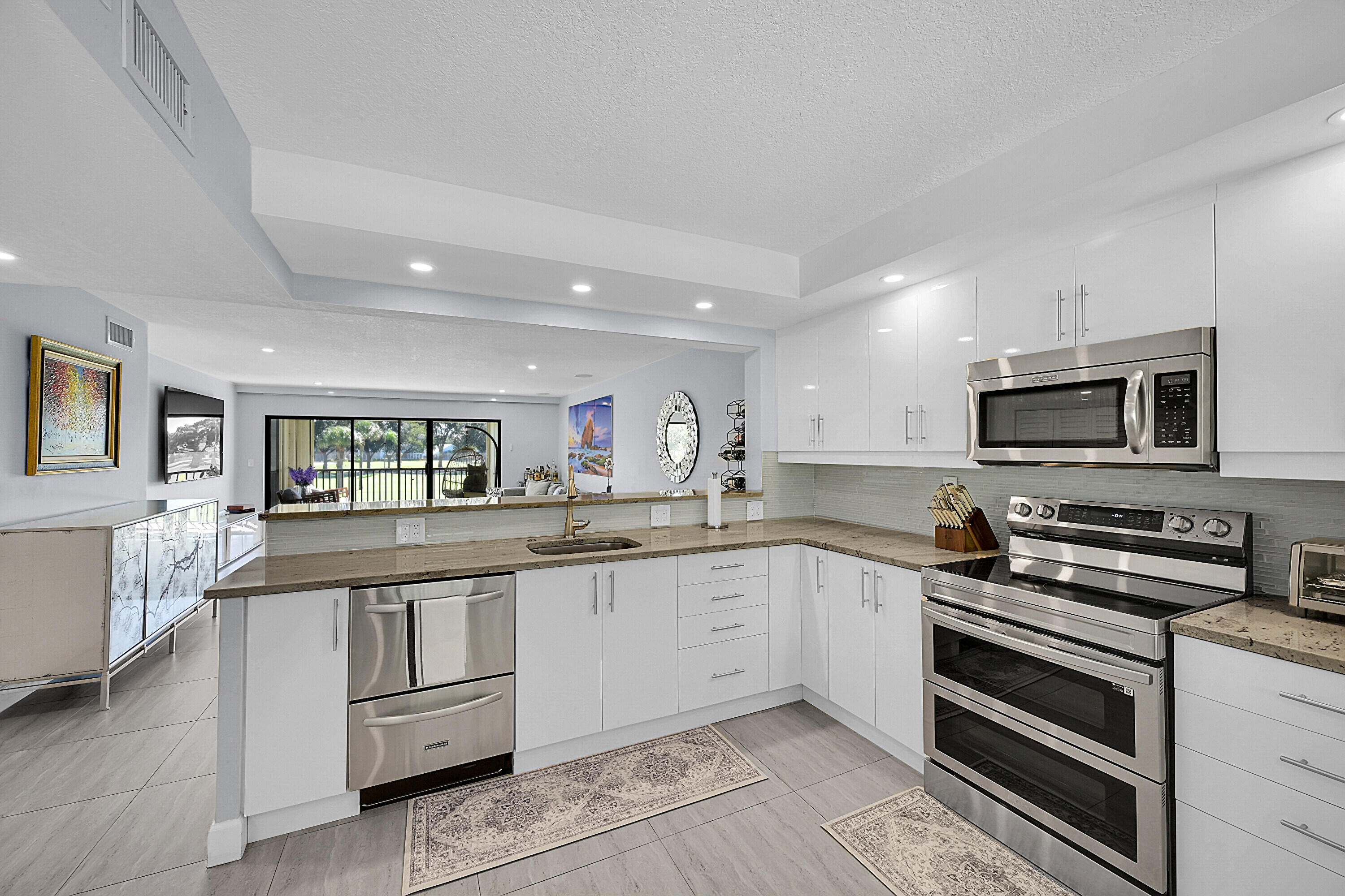 Foto de propiedad en 12870 Briarlake Drive 201, Palm Beach Gardens, FL 33418 Palm Beach Gardens con MLS# 