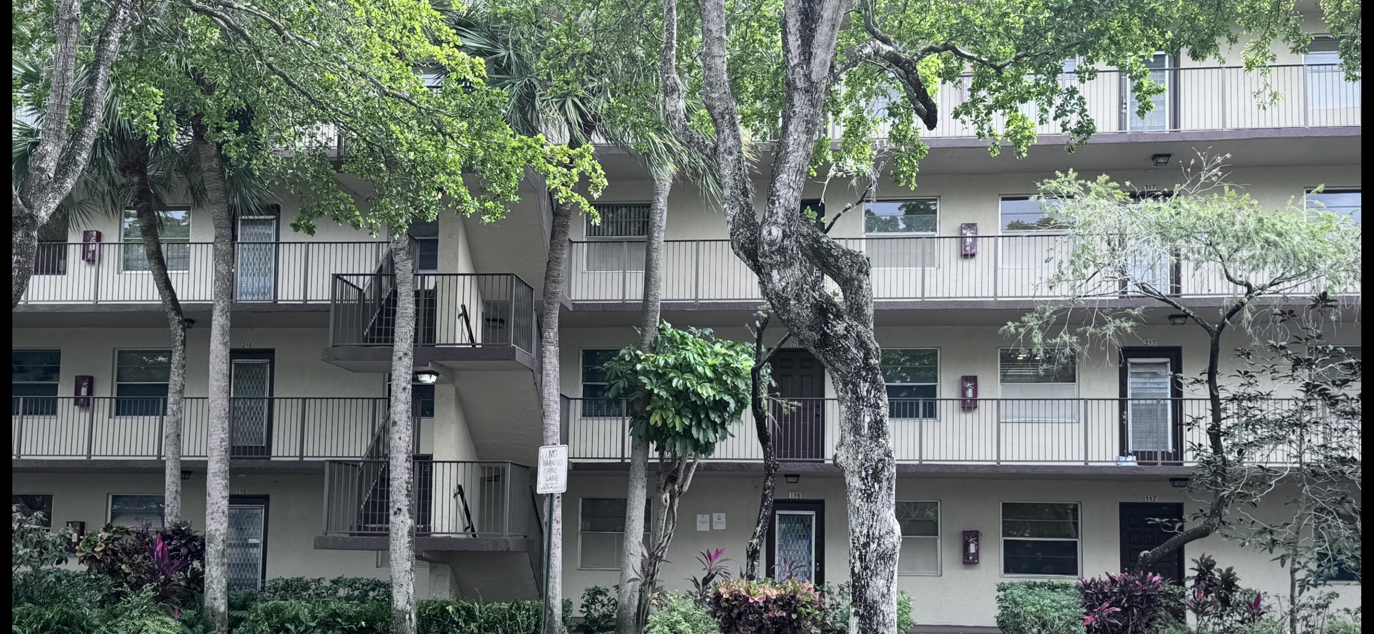 Alquilada 3301 NW 47th Terrace 316, Lauderdale Lakes, FL 33319, Lauderdale Lakes, FL 33319